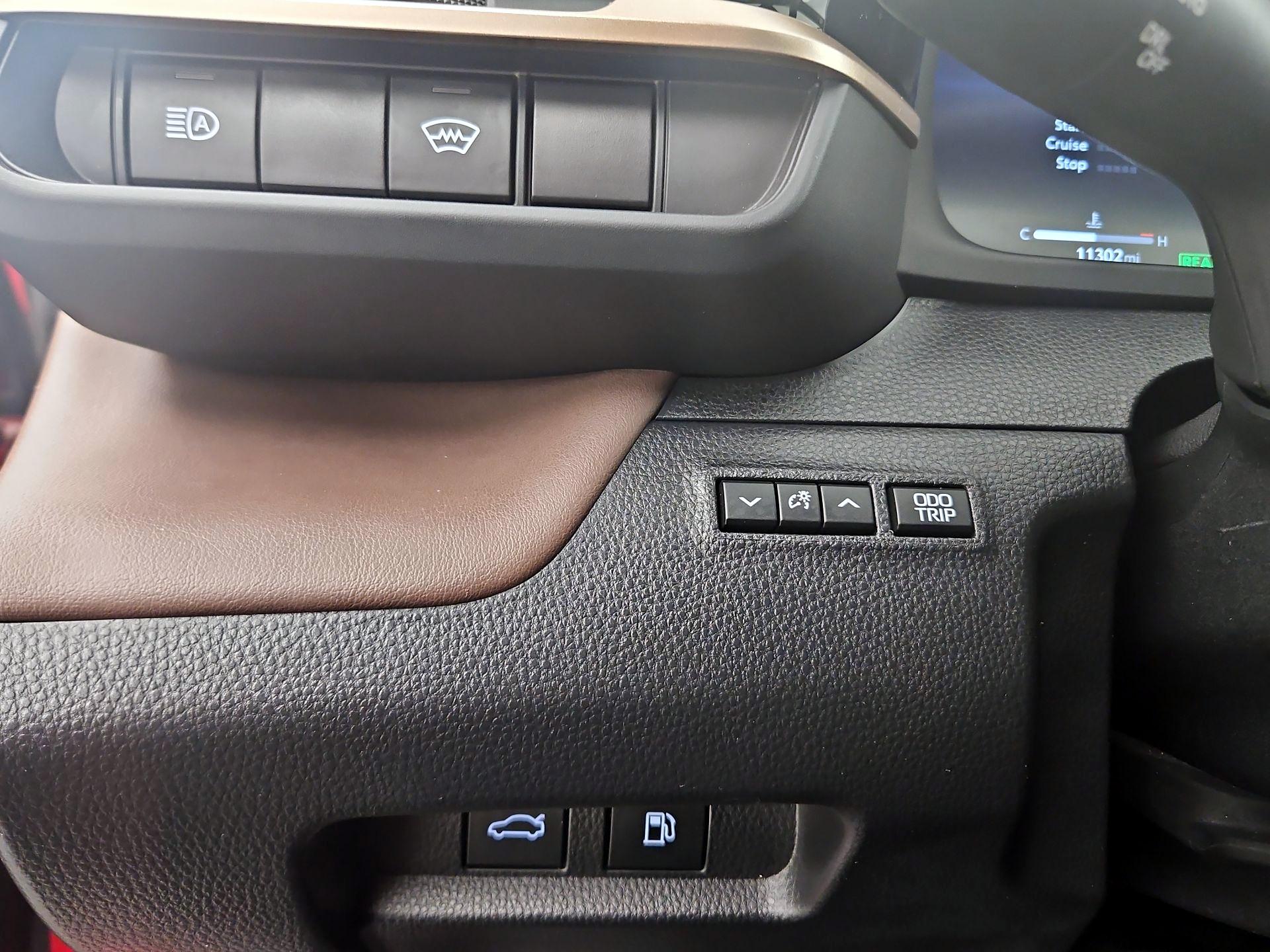 Thumbnail: 2024 Toyota Crown - 13