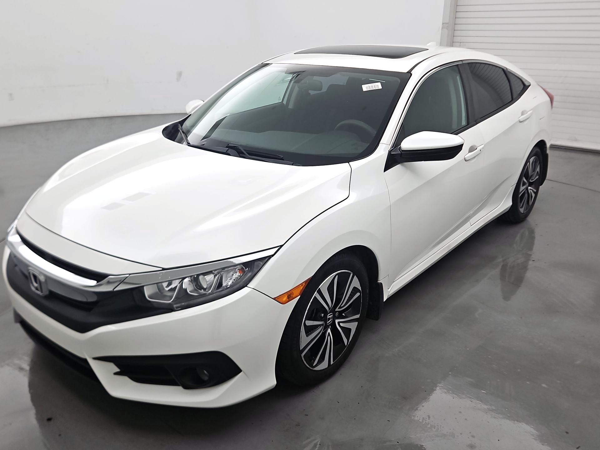 Thumbnail: 2017 Honda Civic - 3