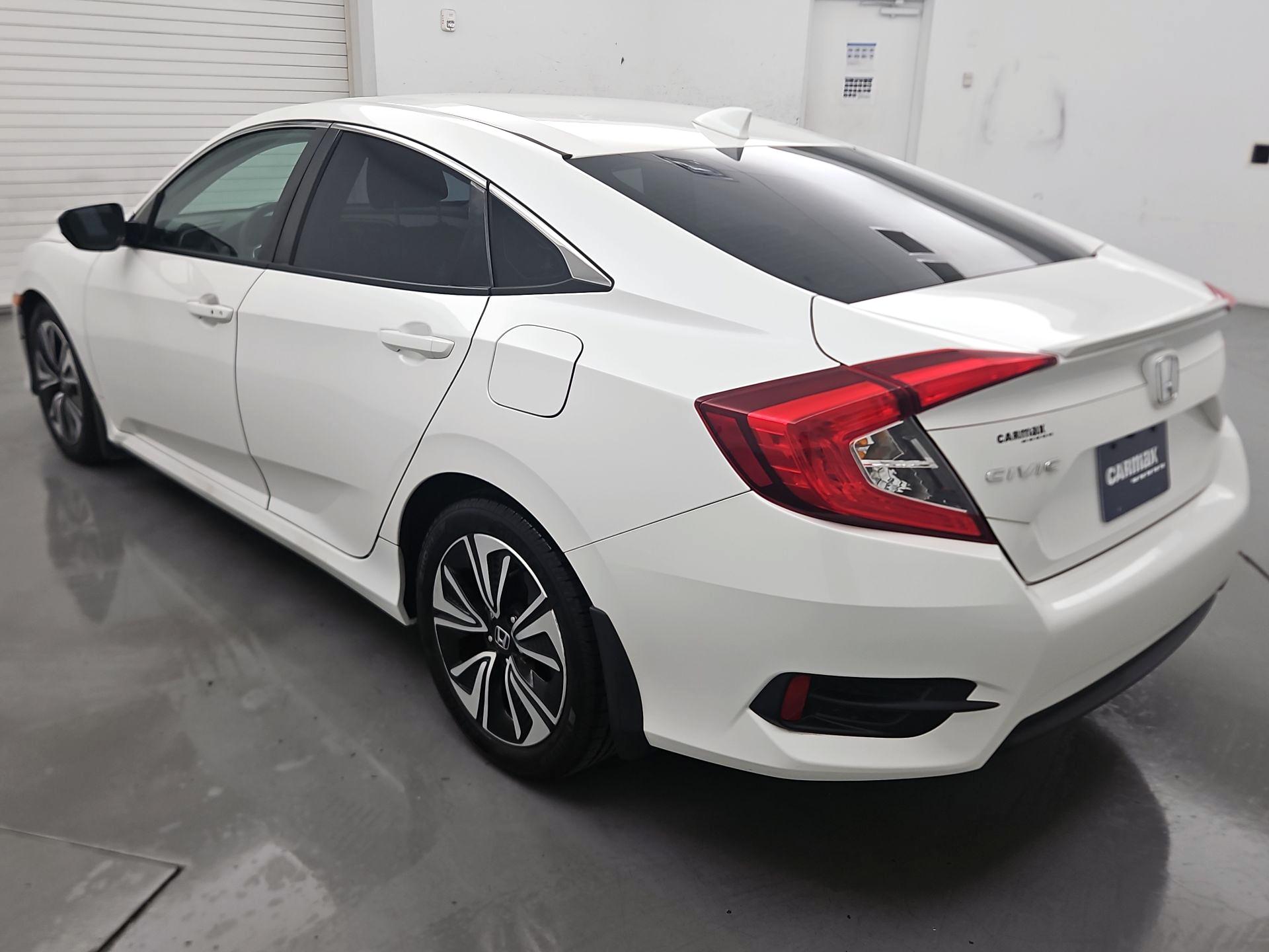 Thumbnail: 2017 Honda Civic - 7