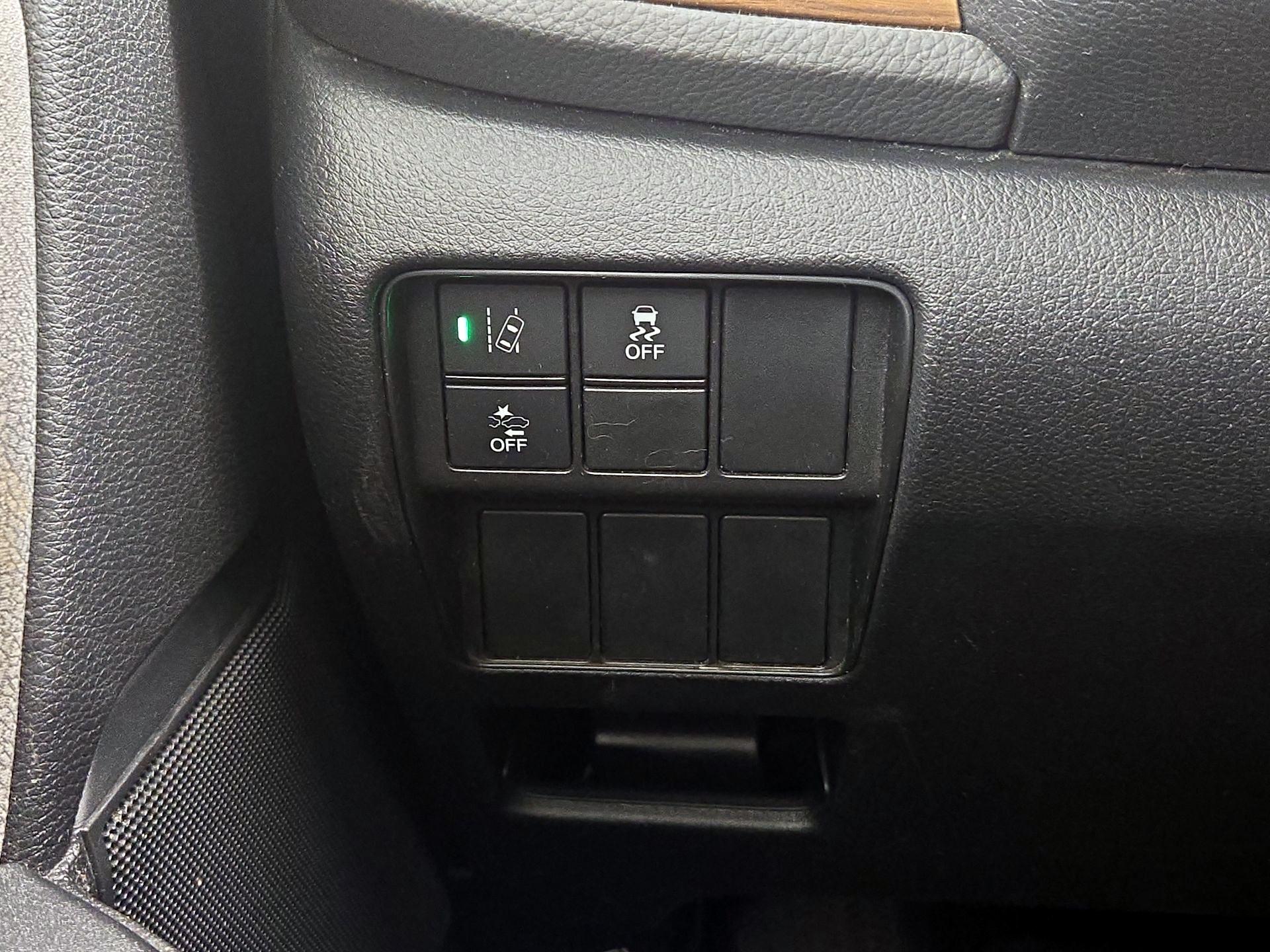 Thumbnail: 2018 Honda CR-V - 13