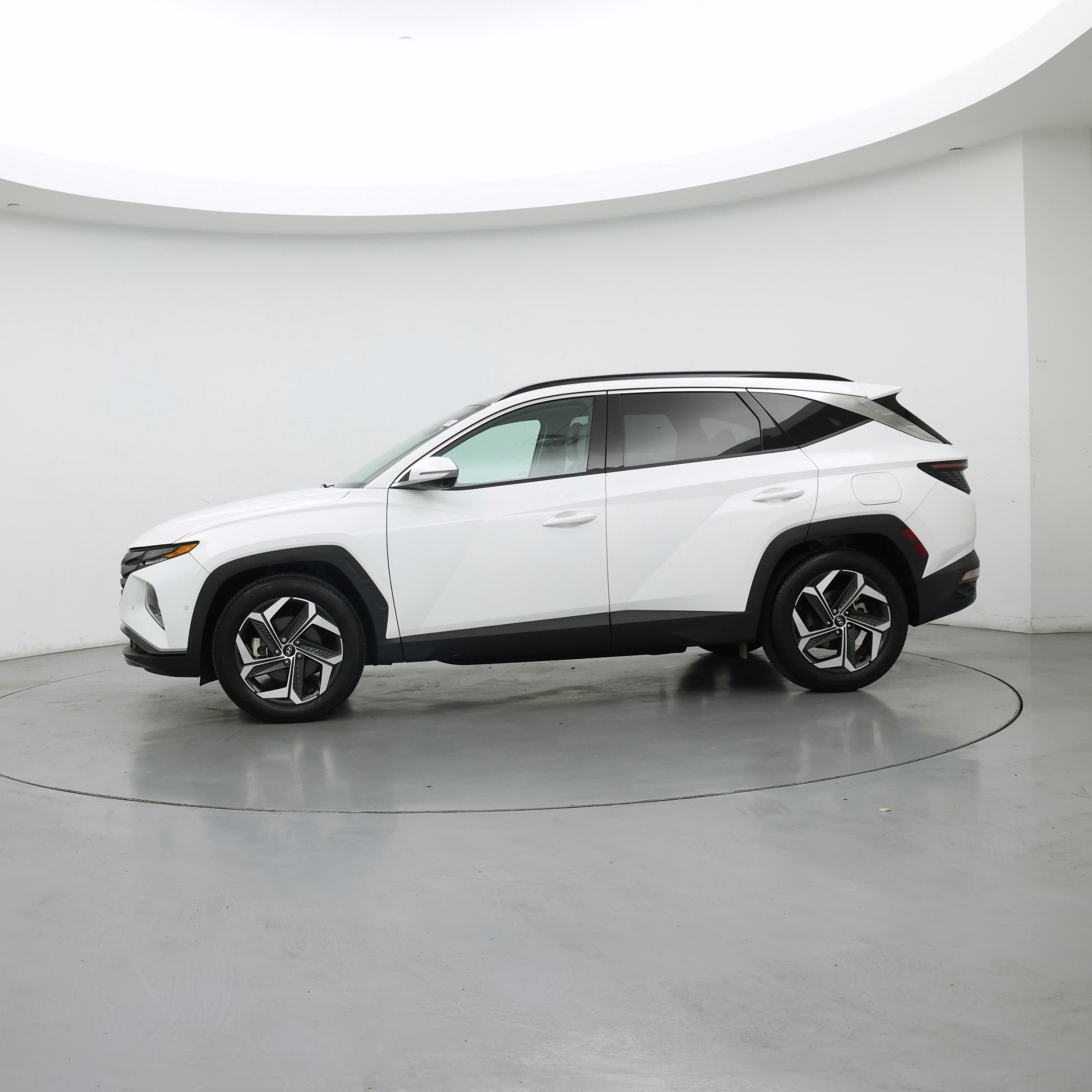 Thumbnail: 2023 Hyundai Tucson - 3