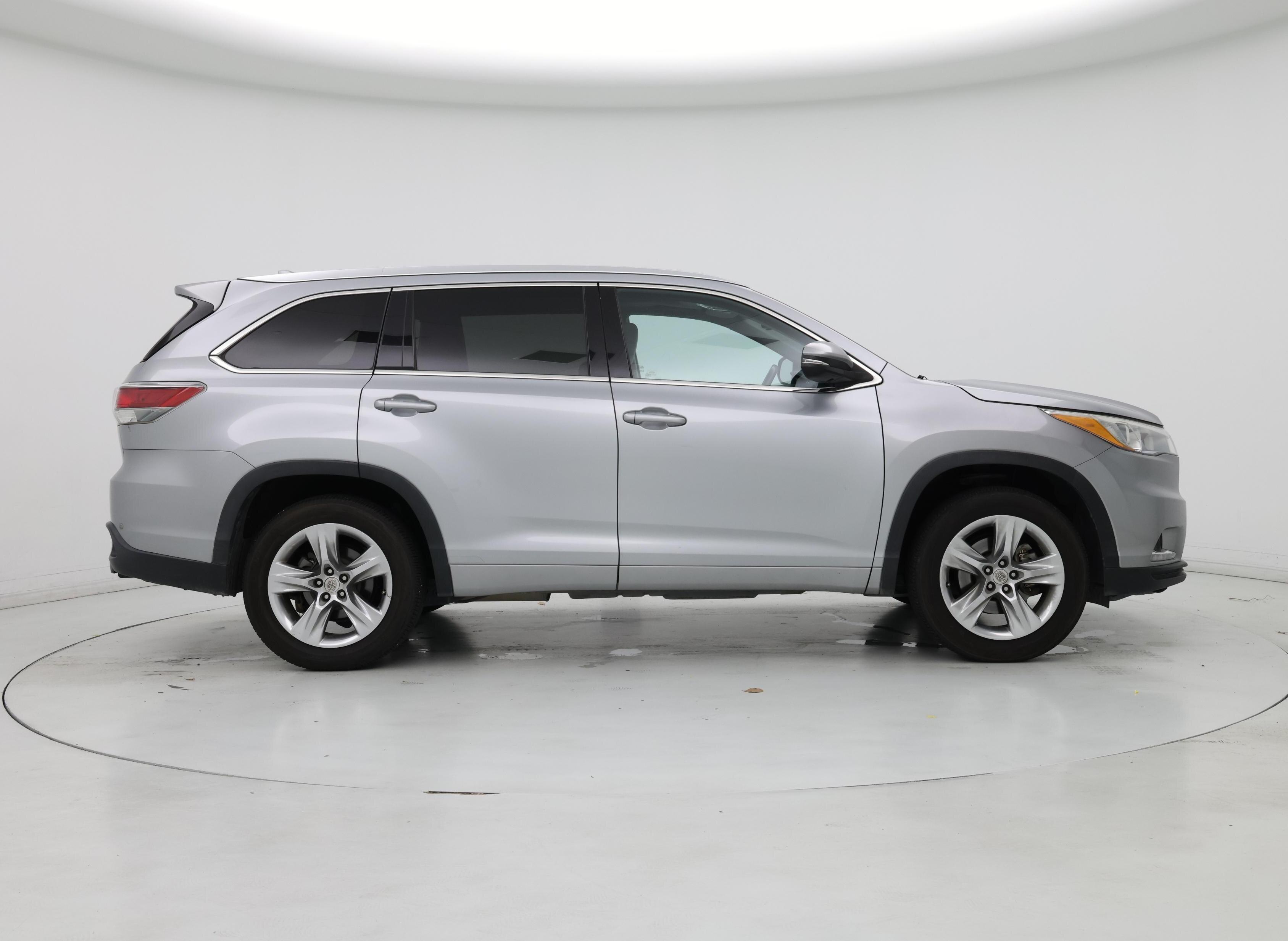 Thumbnail: 2015 Toyota Highlander - 7