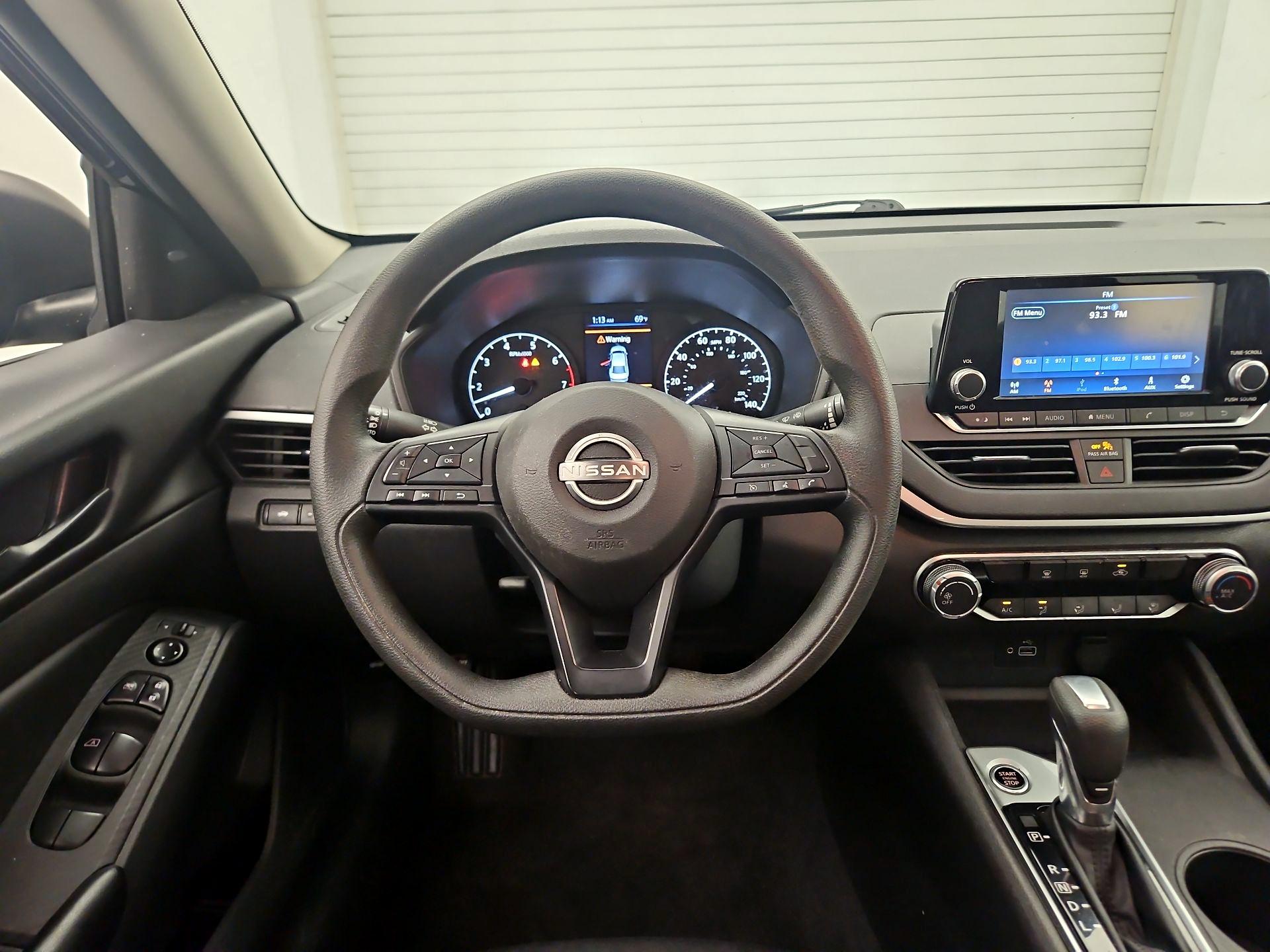 Thumbnail: 2024 Nissan Altima - 10