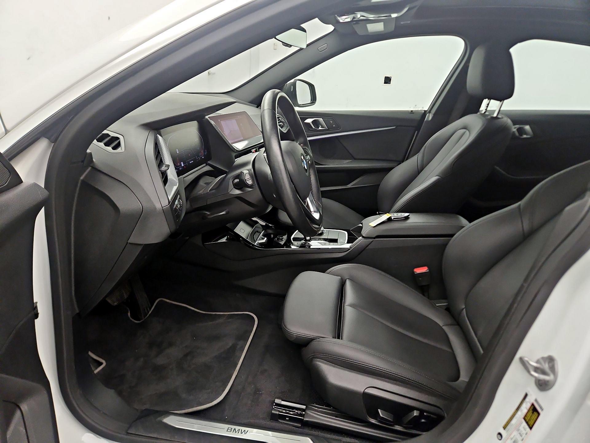 Thumbnail: 2024 BMW 2 Series - 11