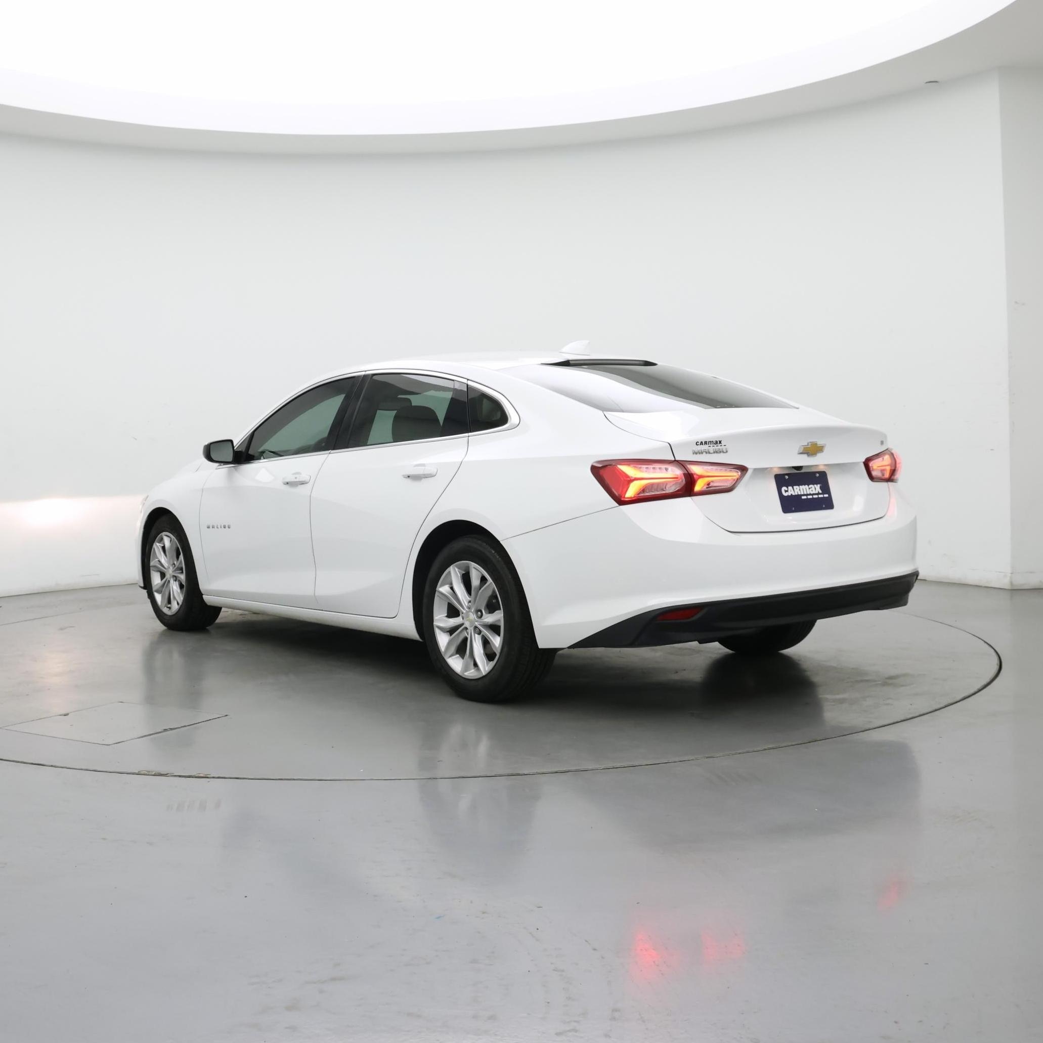 Thumbnail: 2022 Chevrolet Malibu - 2