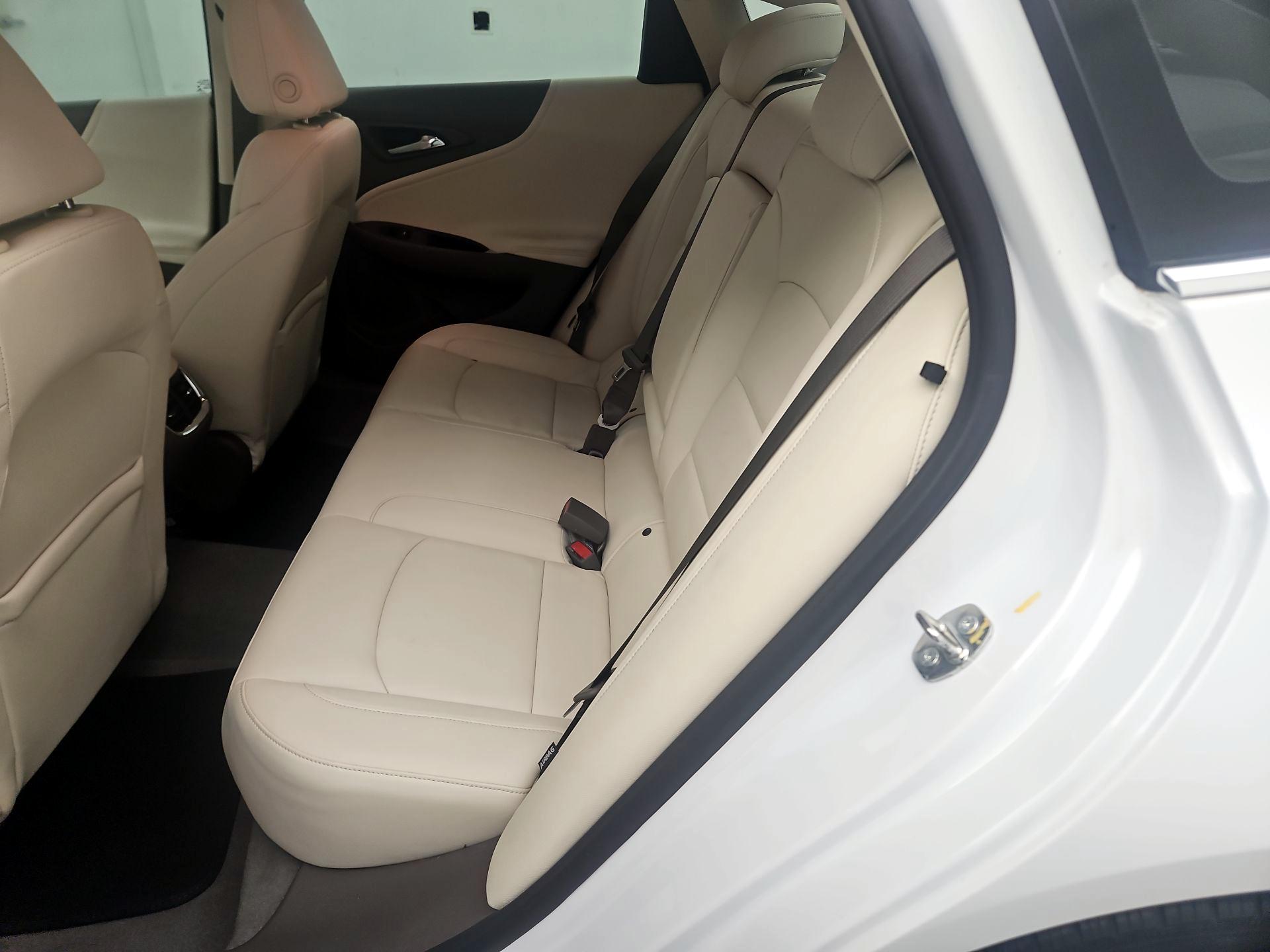 Thumbnail: 2022 Chevrolet Malibu - 19