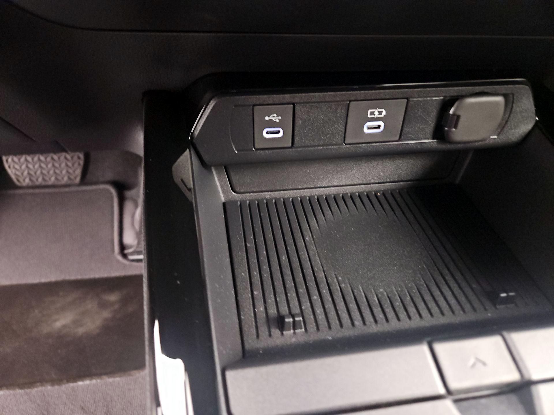 Thumbnail: 2026 Toyota Prius - 18