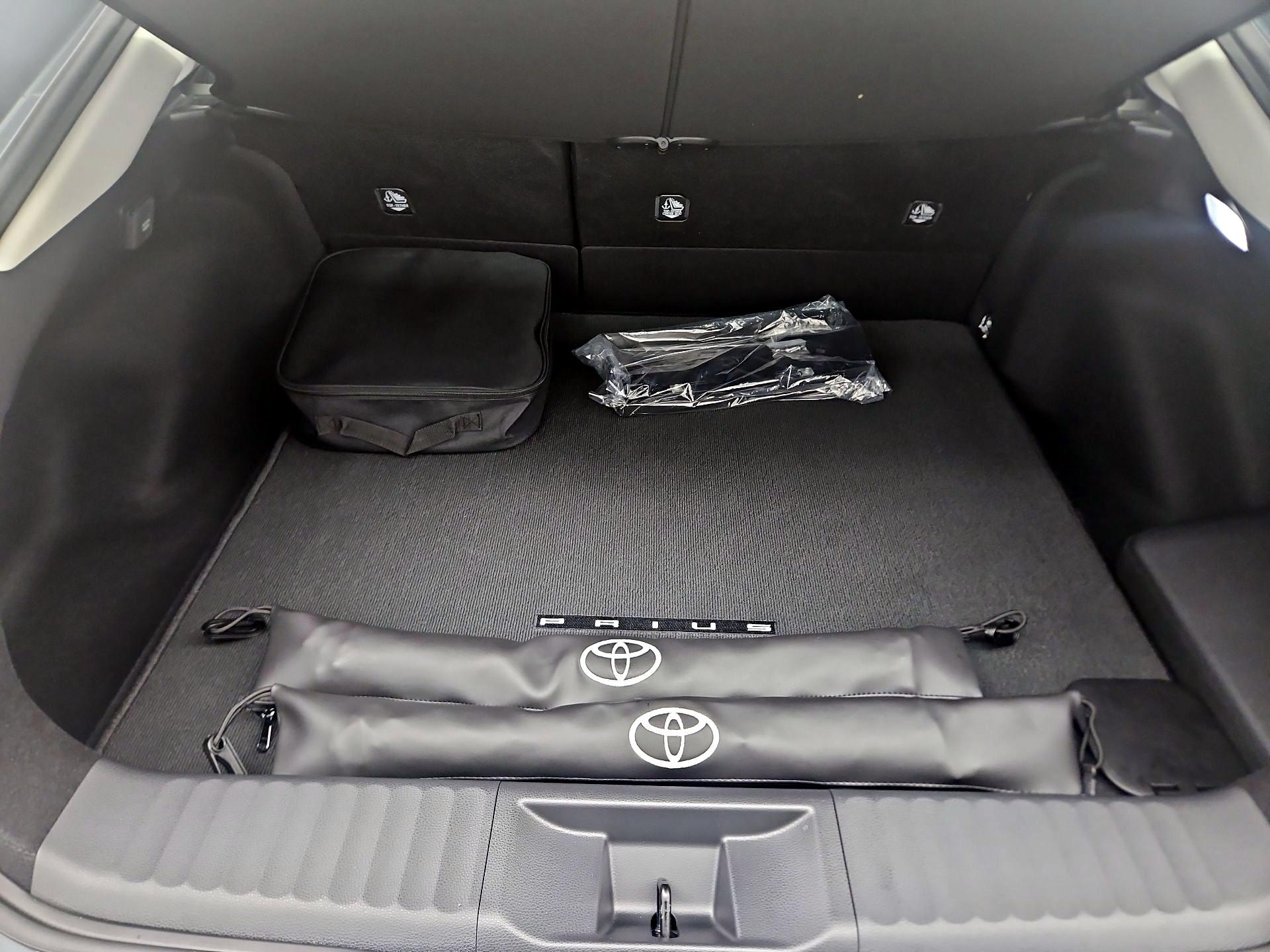 Thumbnail: 2026 Toyota Prius - 20