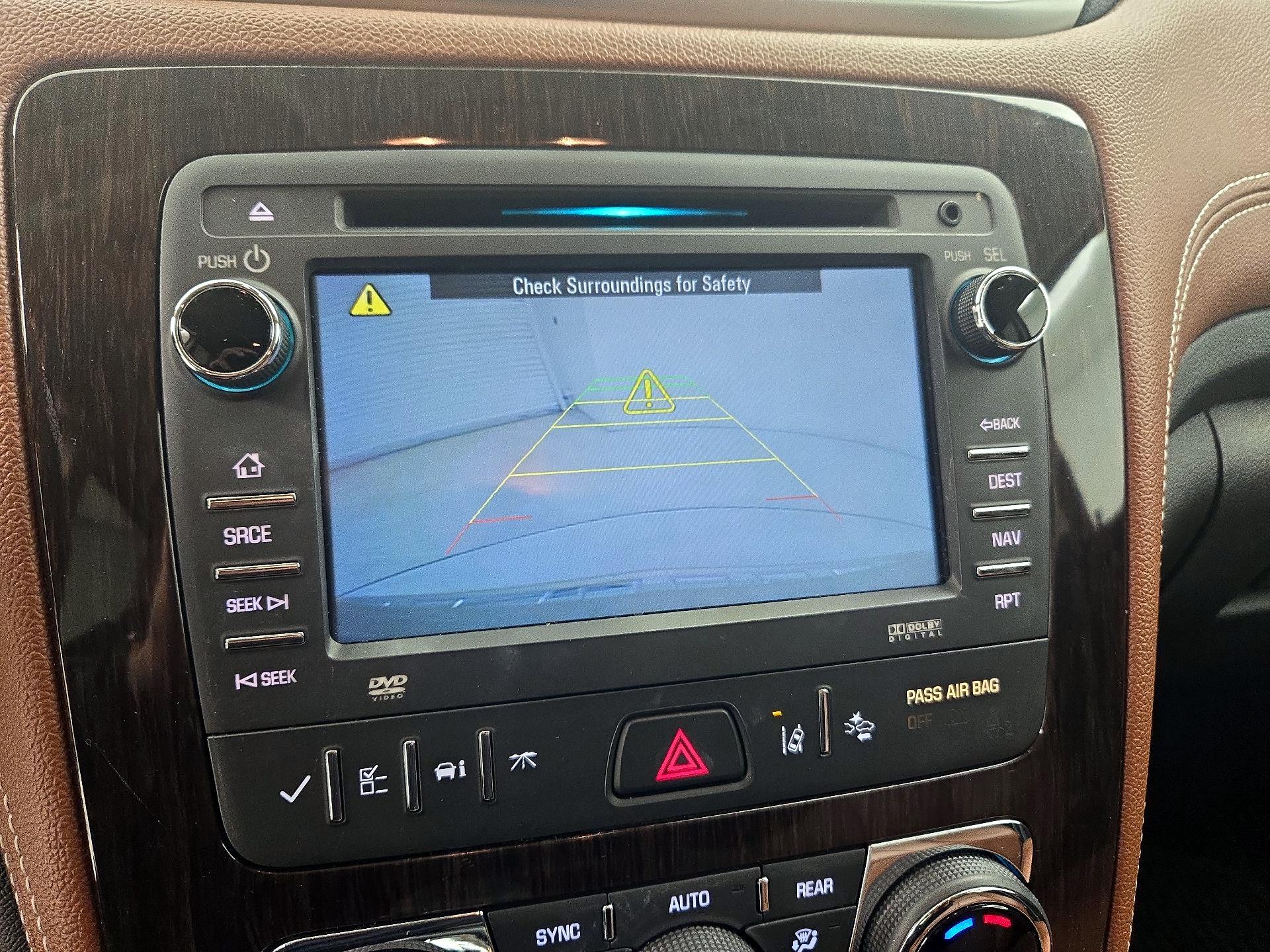 Thumbnail: 2015 Chevrolet Traverse - 15