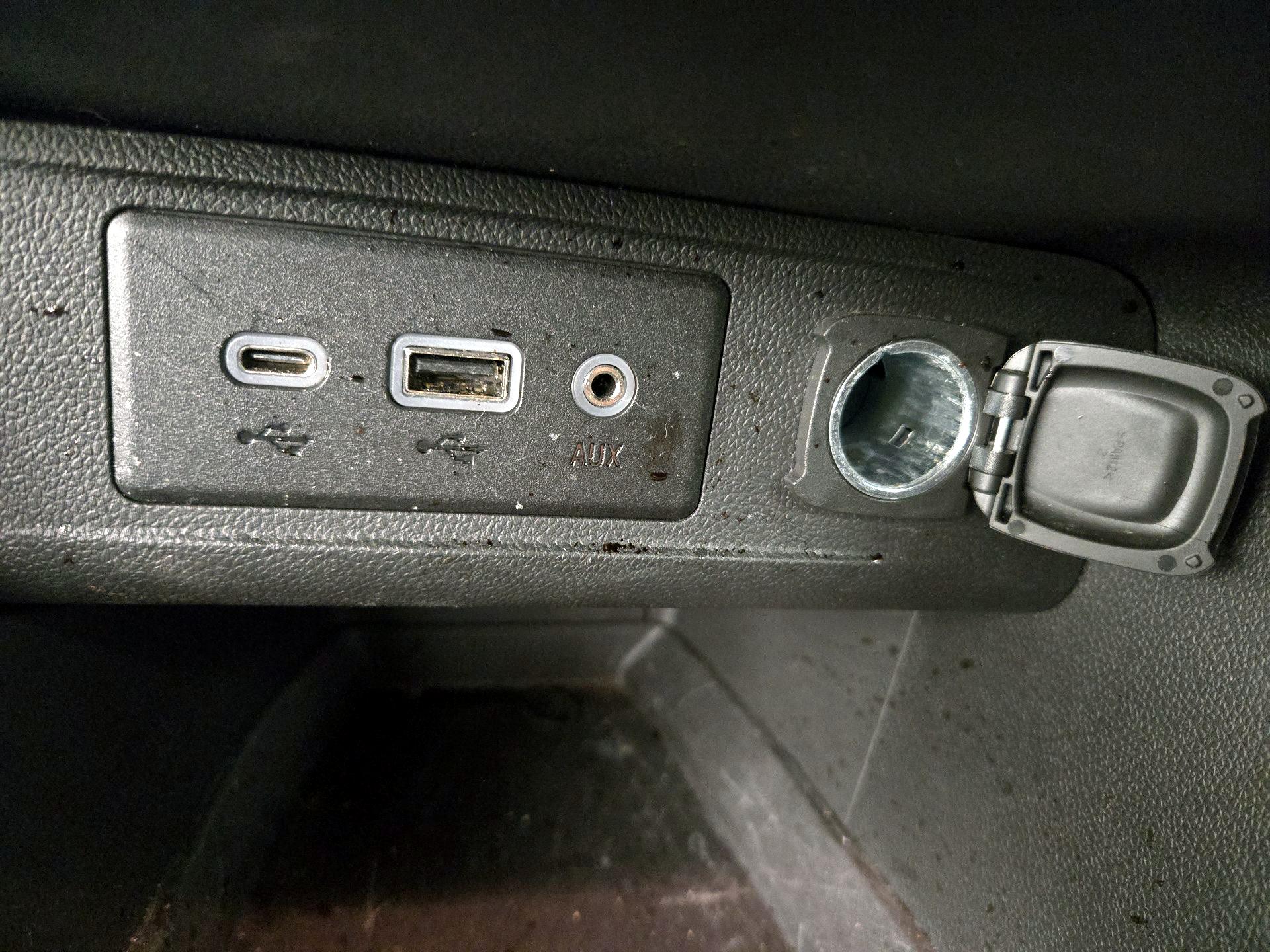 Thumbnail: 2021 Buick Encore GX - 18