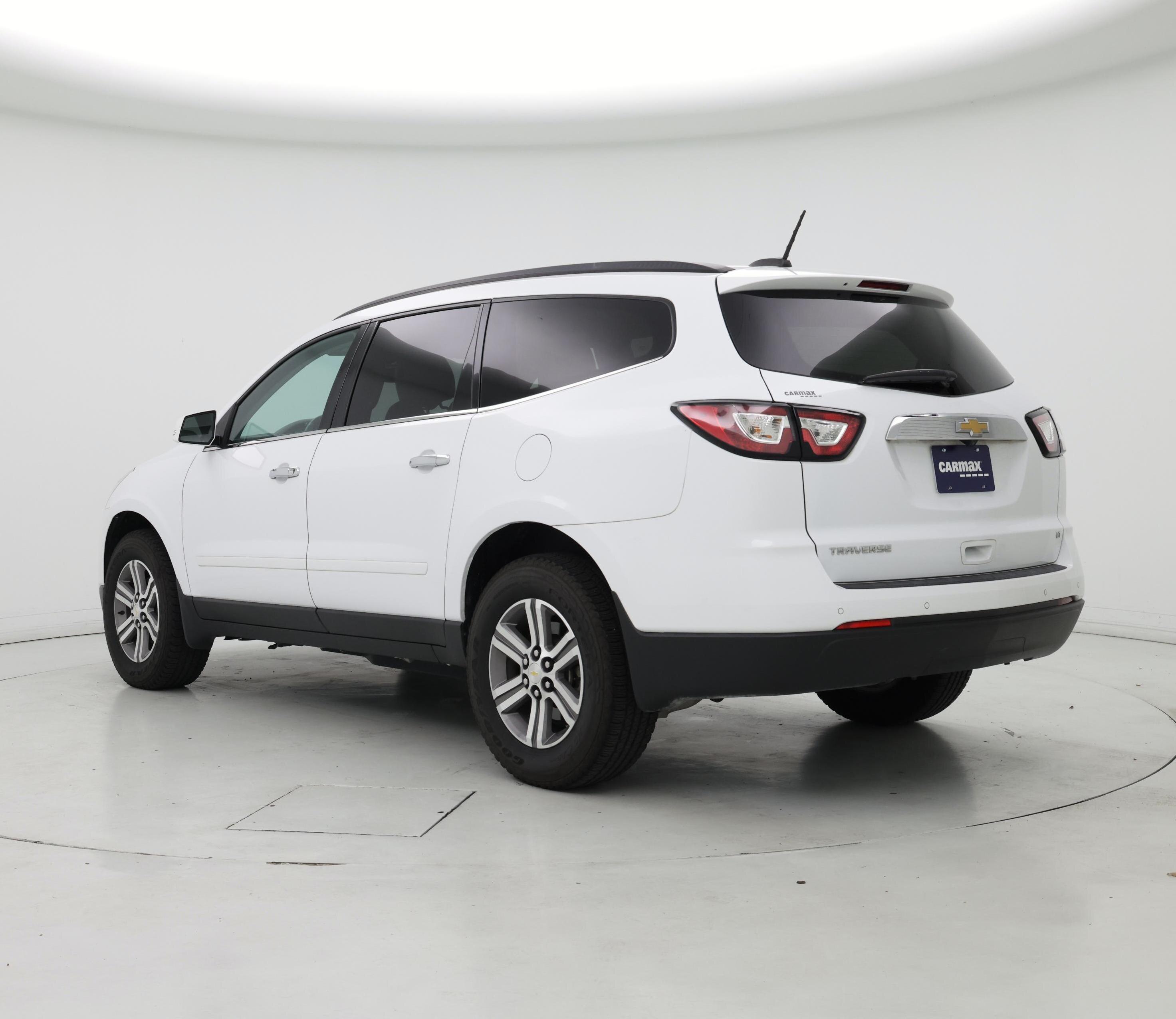 Thumbnail: 2017 Chevrolet Traverse - 2