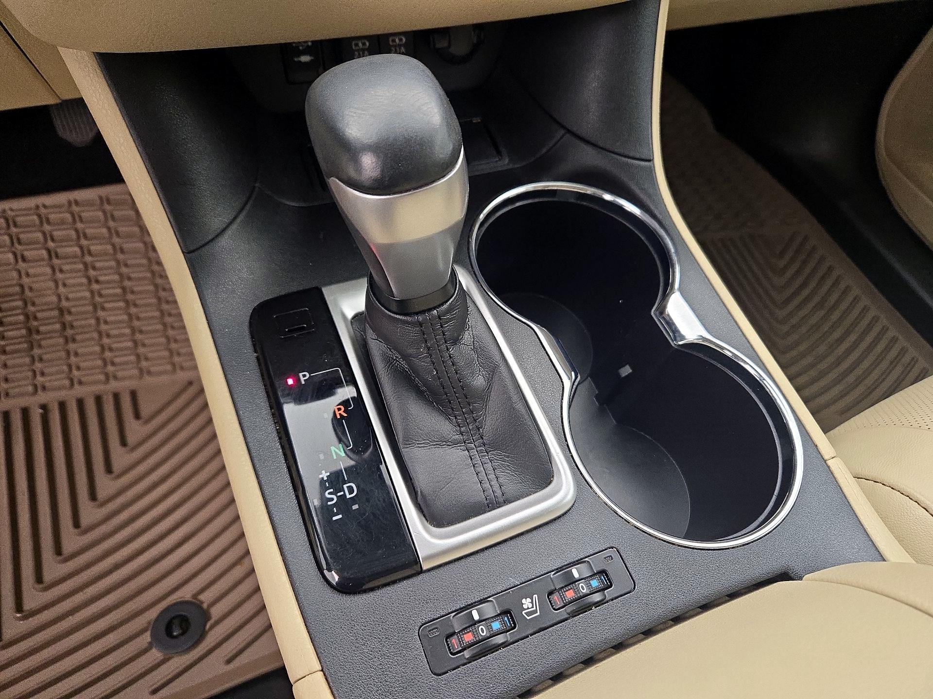 Thumbnail: 2019 Toyota Highlander - 18