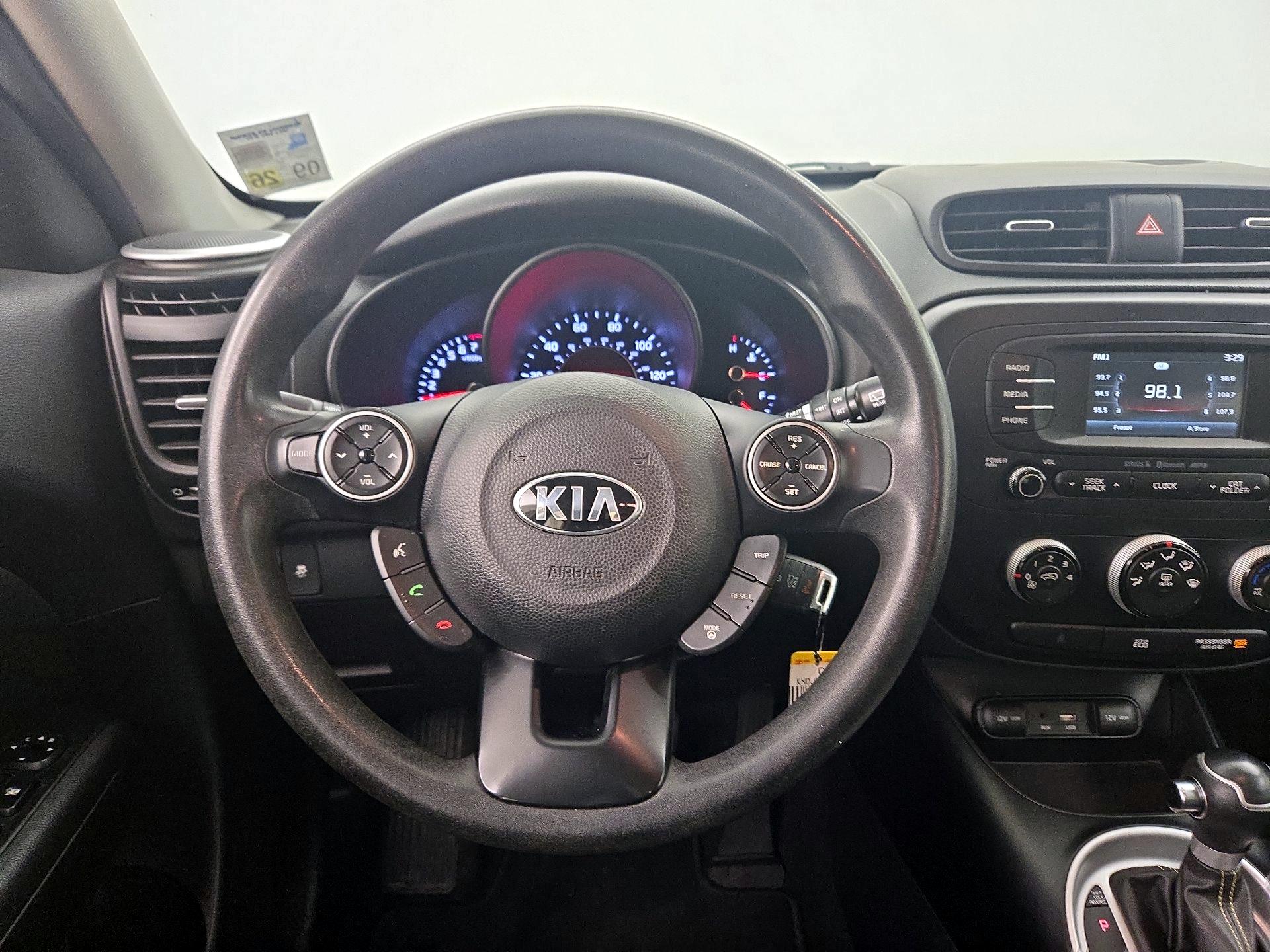 Thumbnail: 2016 Kia Soul - 10