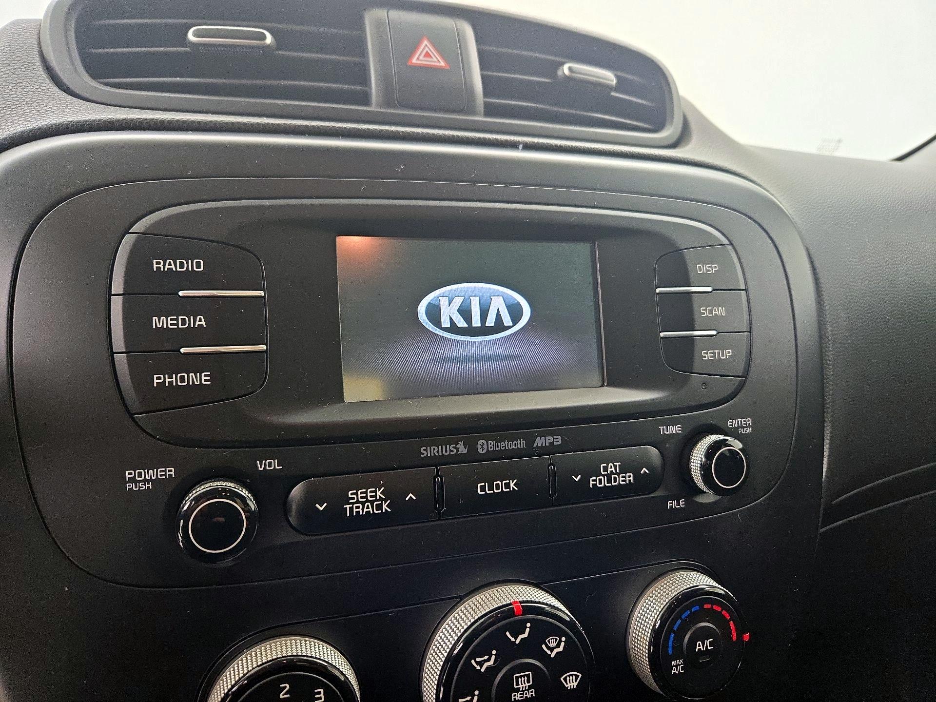 Thumbnail: 2016 Kia Soul - 15