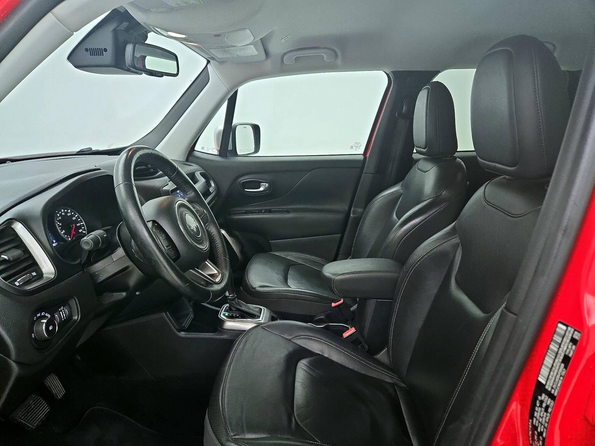 Thumbnail: 2018 Jeep Renegade - 11