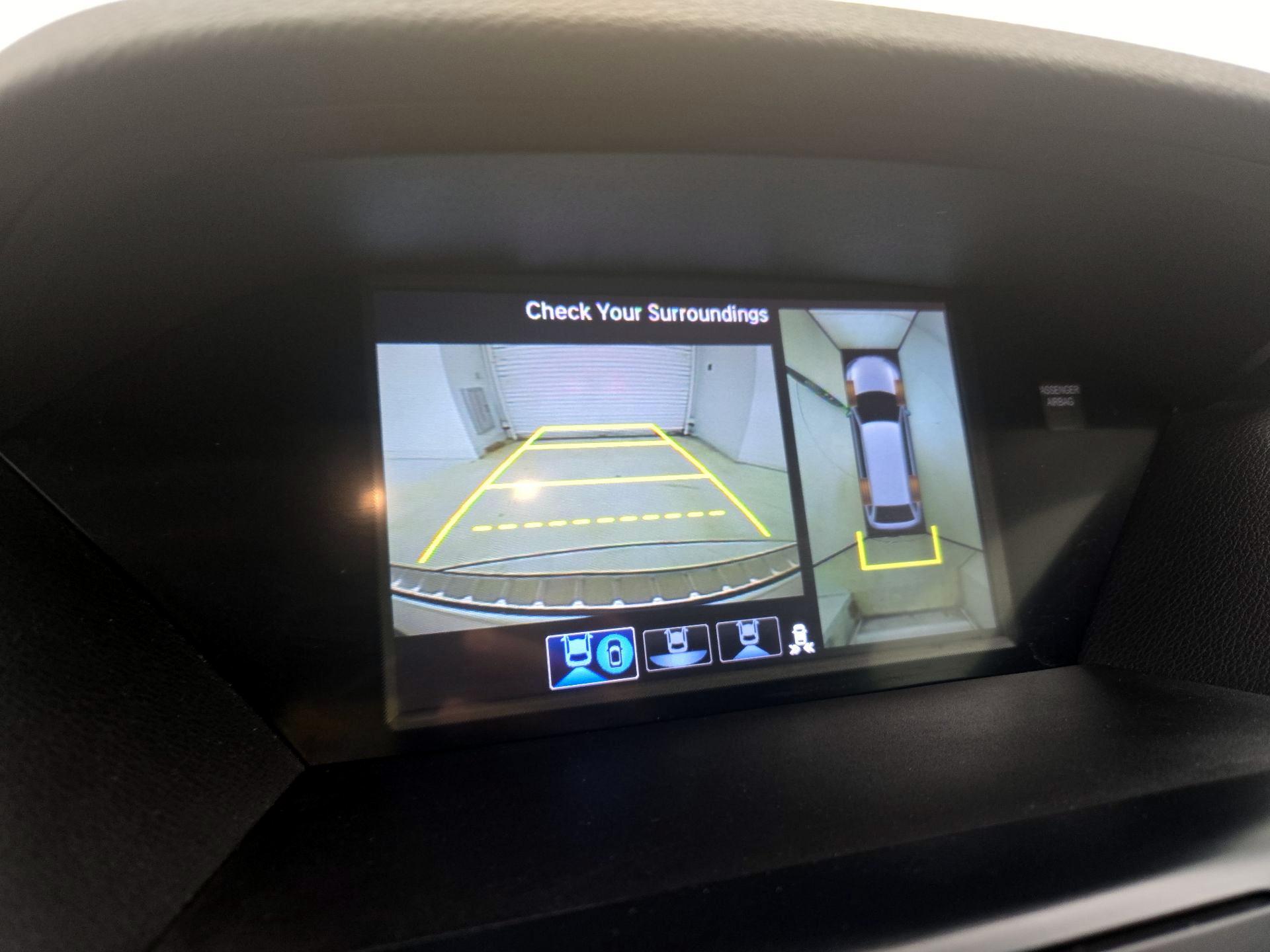 Thumbnail: 2017 Acura MDX - 15