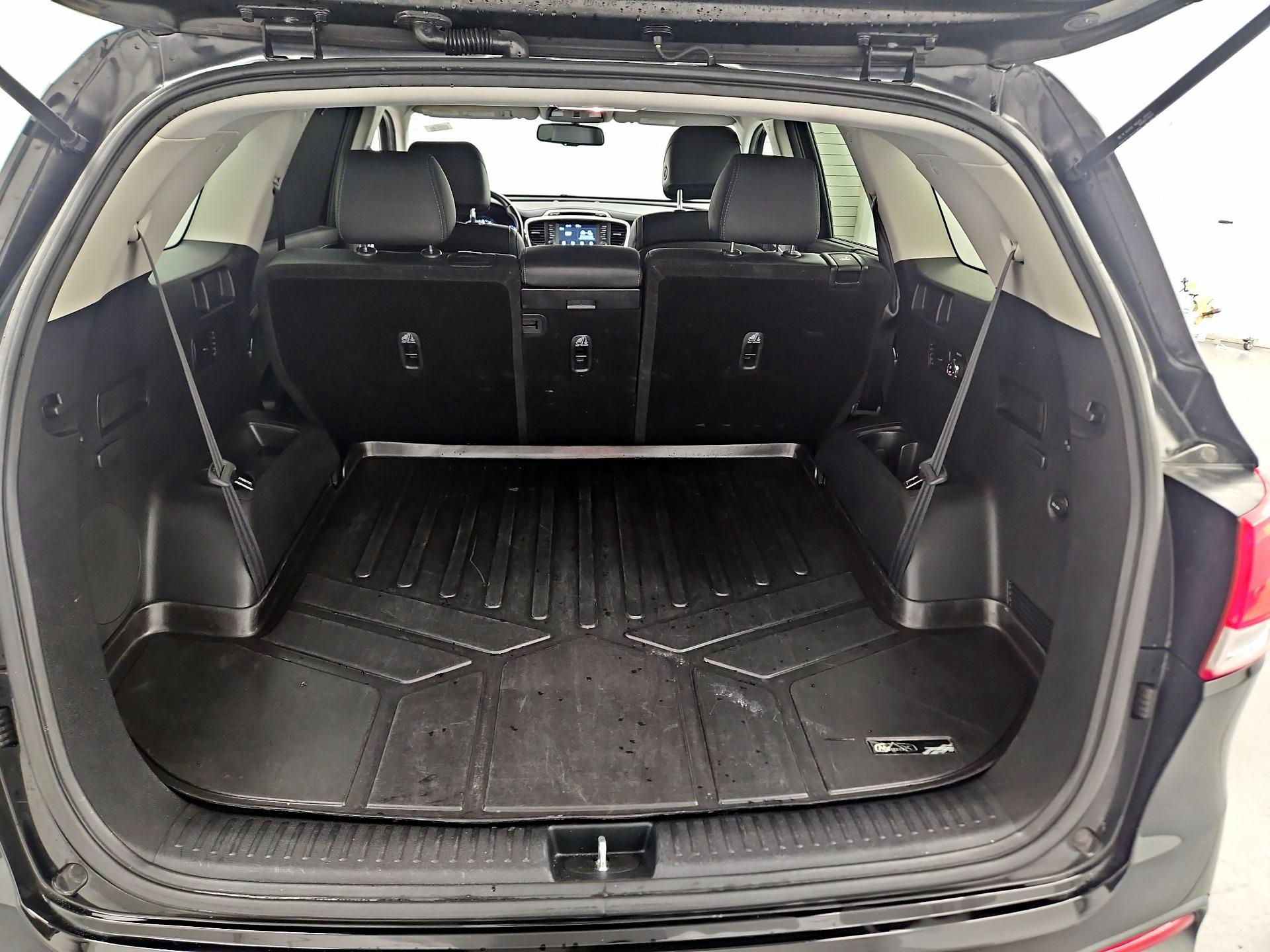 Thumbnail: 2017 Kia Sorento - 20