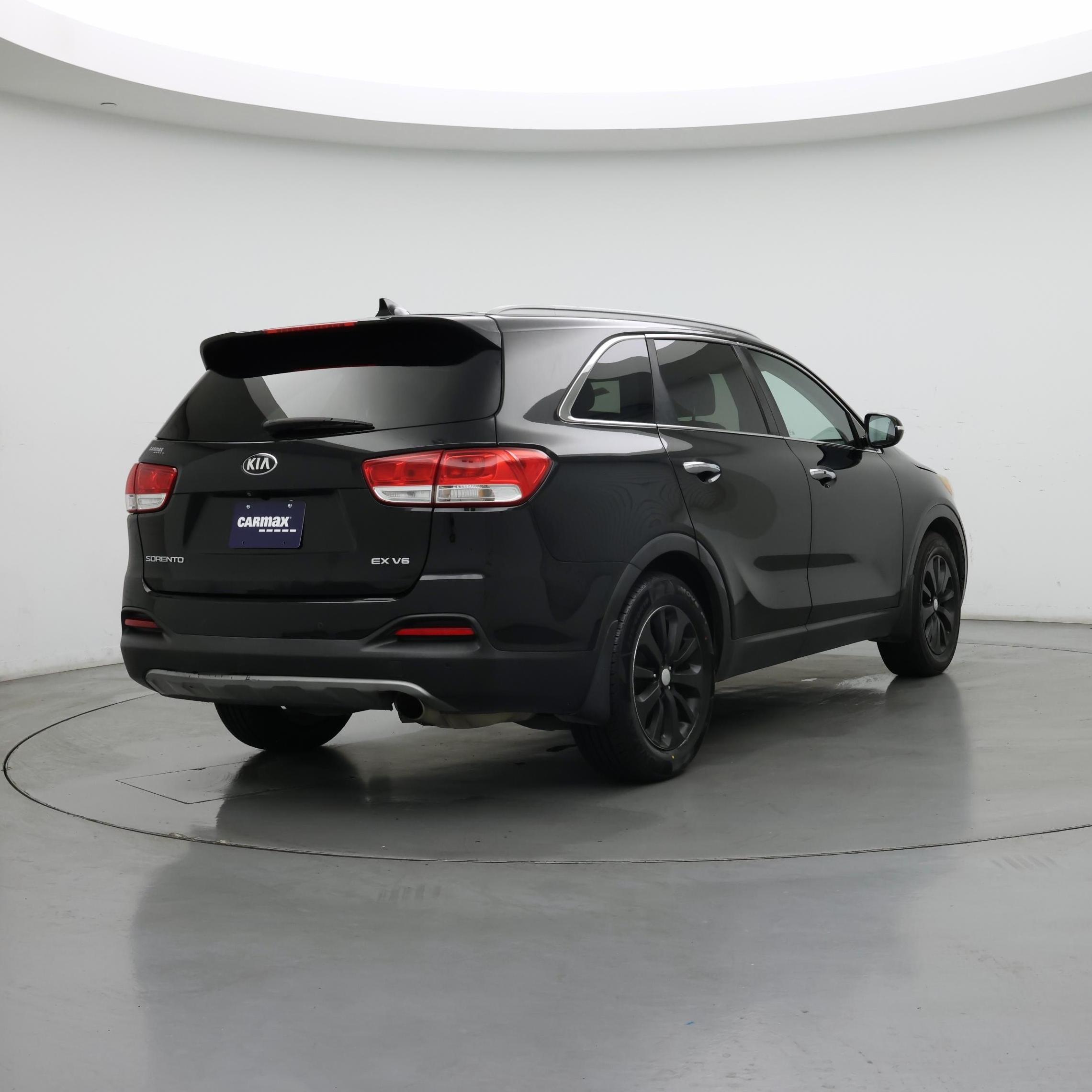 Thumbnail: 2017 Kia Sorento - 8