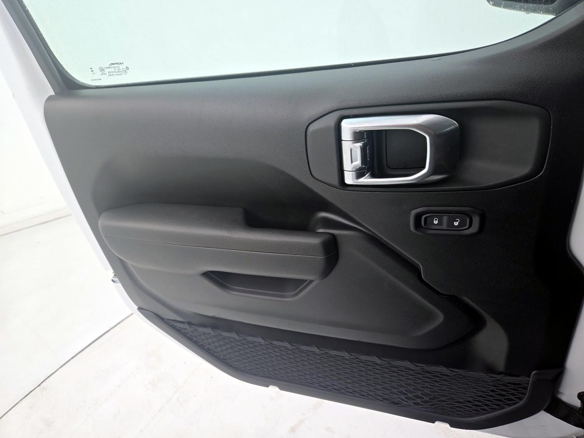 Thumbnail: 2025 Jeep Wrangler - 12