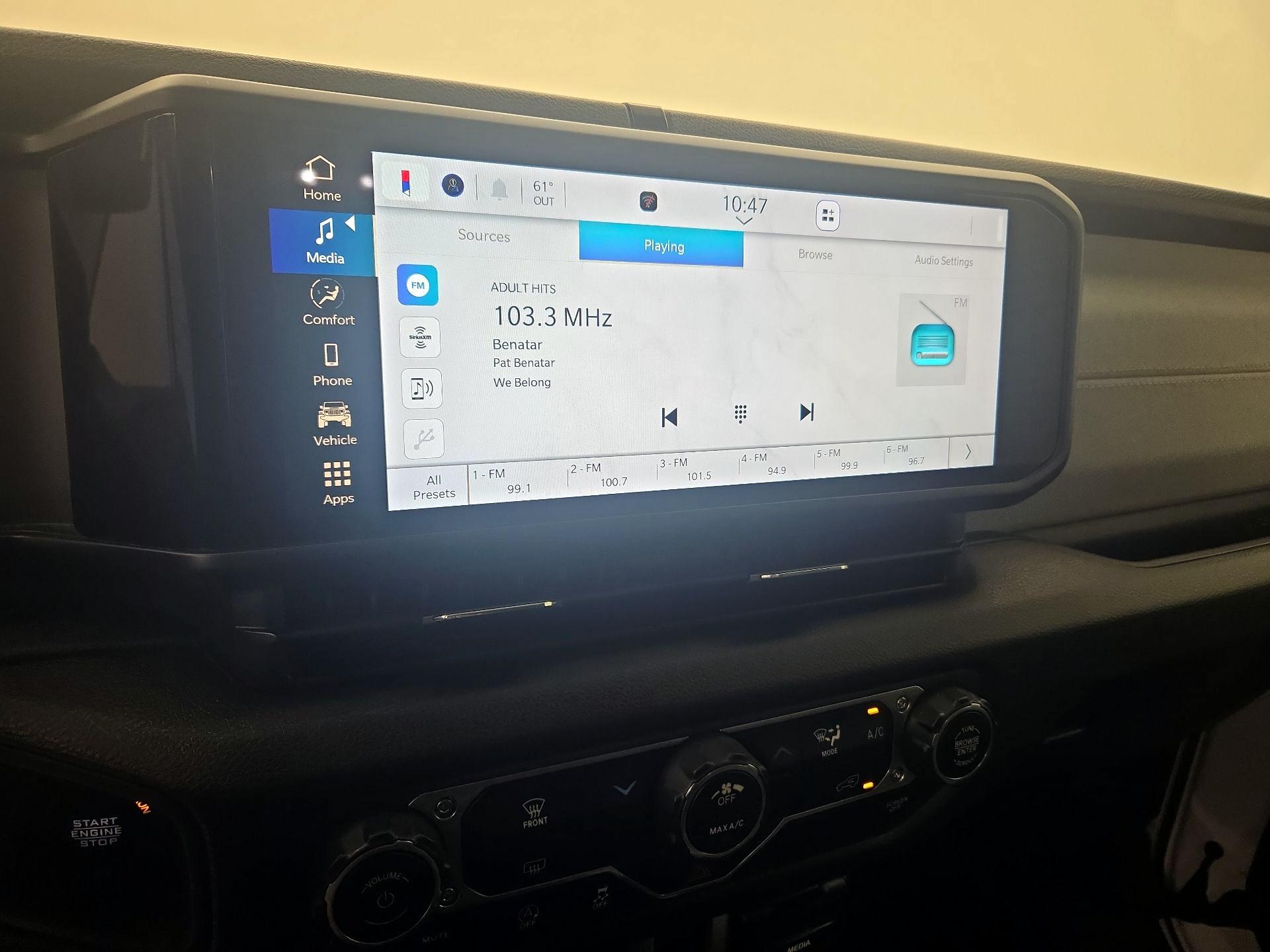 Thumbnail: 2025 Jeep Wrangler - 15