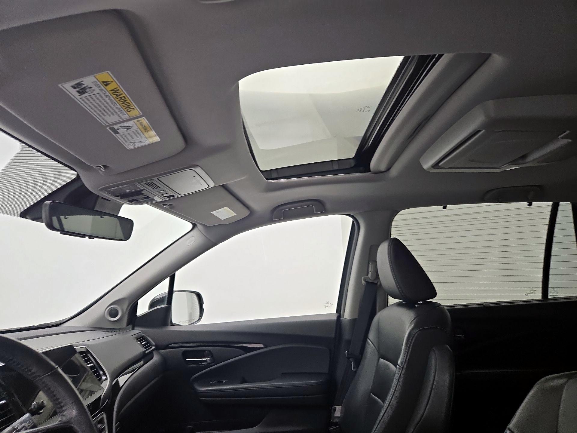 Thumbnail: 2019 Honda Pilot - 20