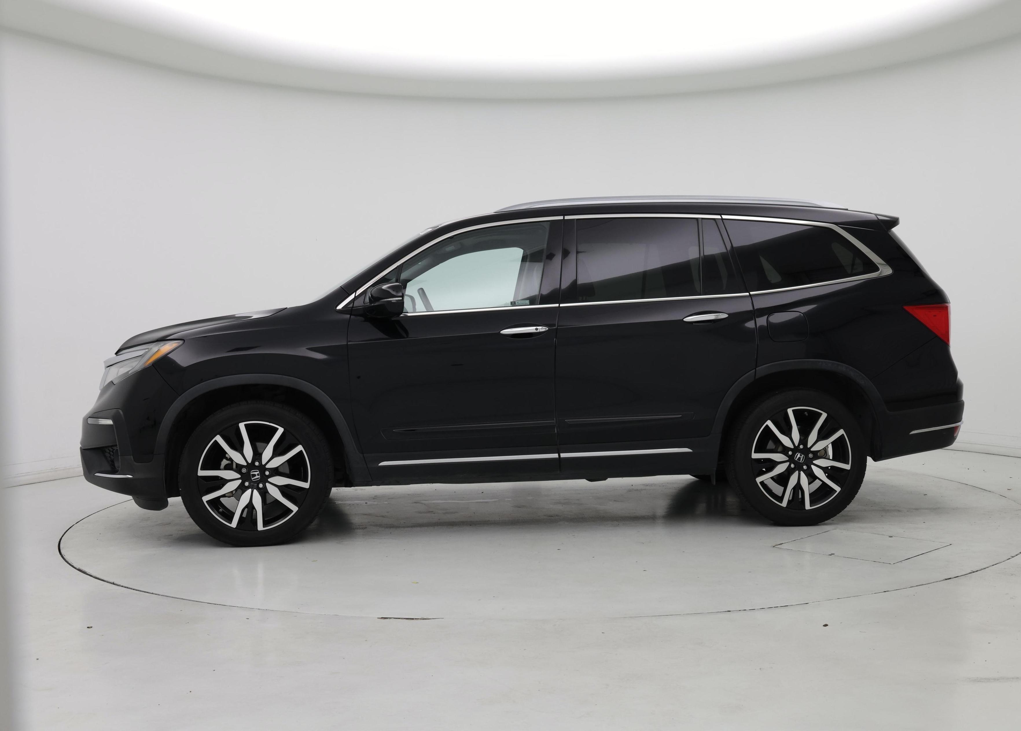 Thumbnail: 2019 Honda Pilot - 3
