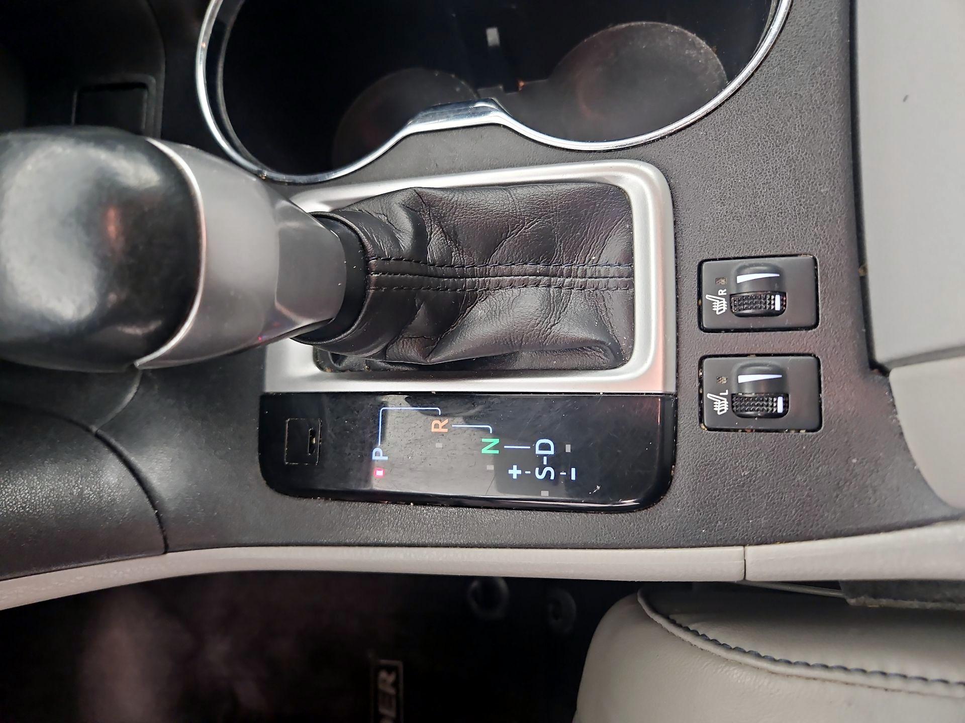 Thumbnail: 2018 Toyota Highlander - 15