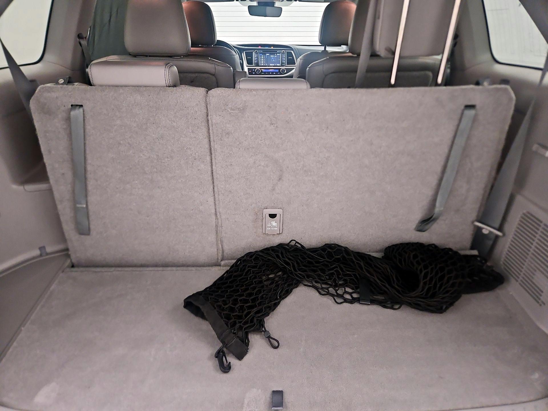 Thumbnail: 2018 Toyota Highlander - 16