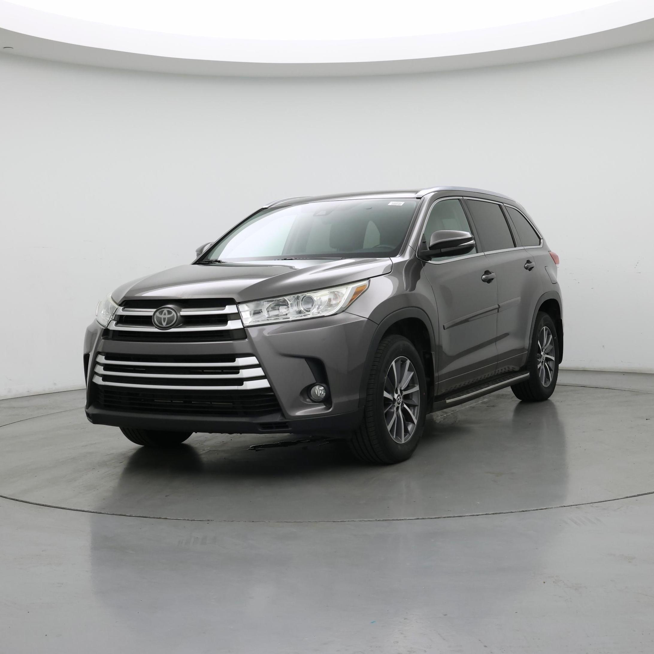 Thumbnail: 2018 Toyota Highlander - 4