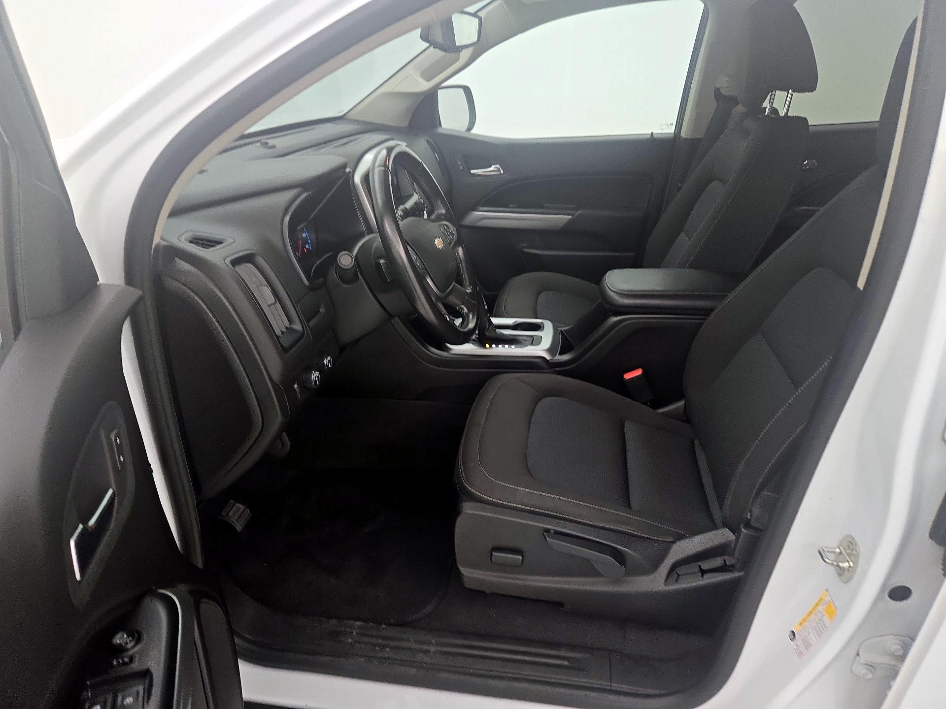 Thumbnail: 2019 Chevrolet Colorado - 11