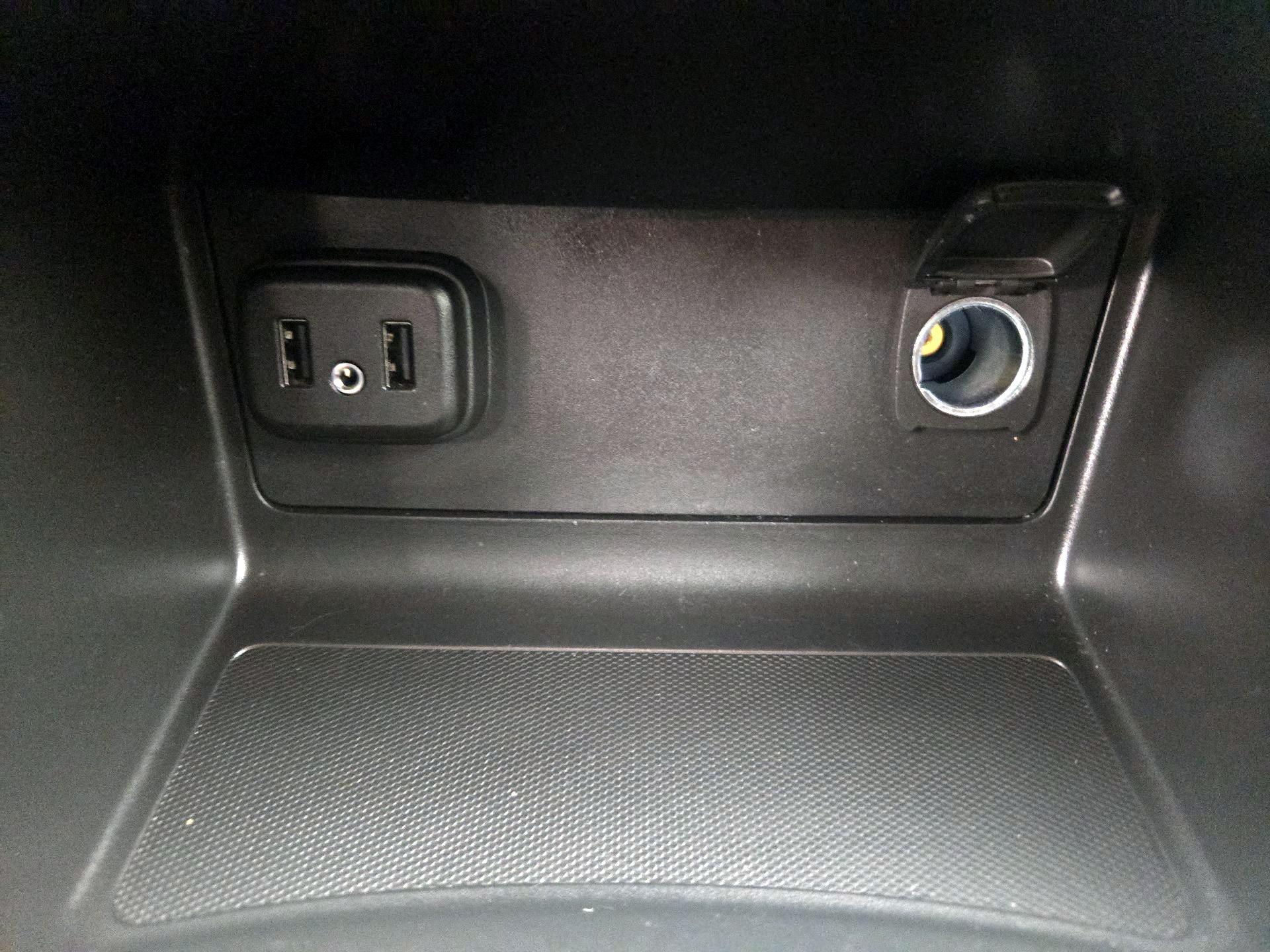 Thumbnail: 2019 Chevrolet Colorado - 18