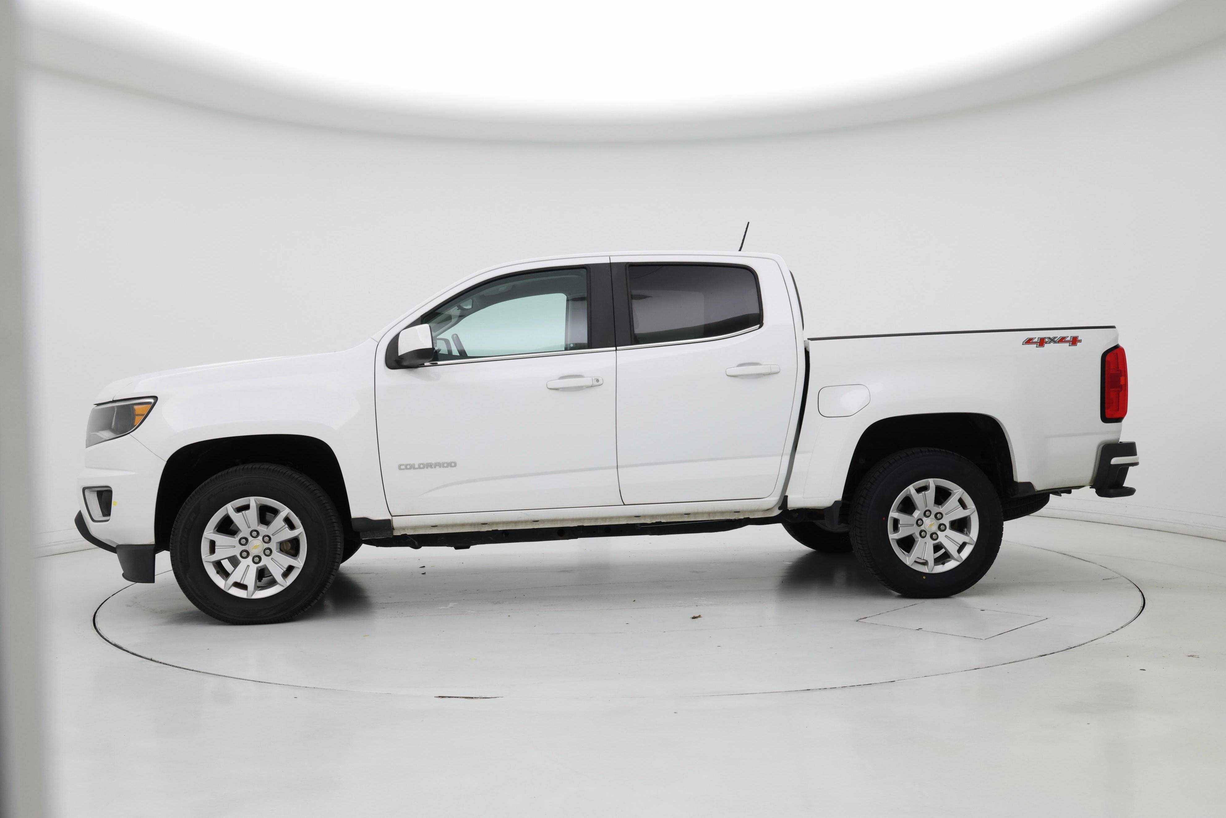 Thumbnail: 2019 Chevrolet Colorado - 3