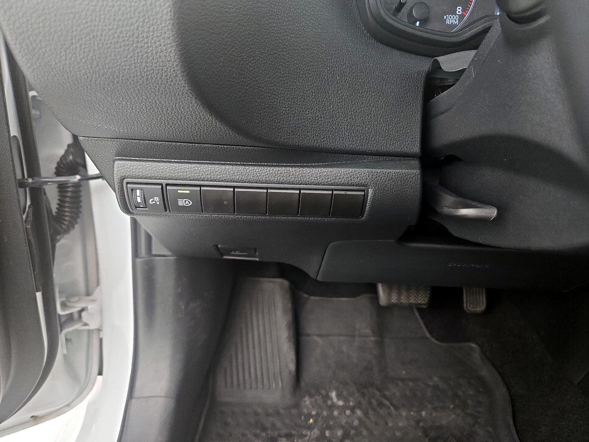 Thumbnail: 2023 Toyota Corolla - 13