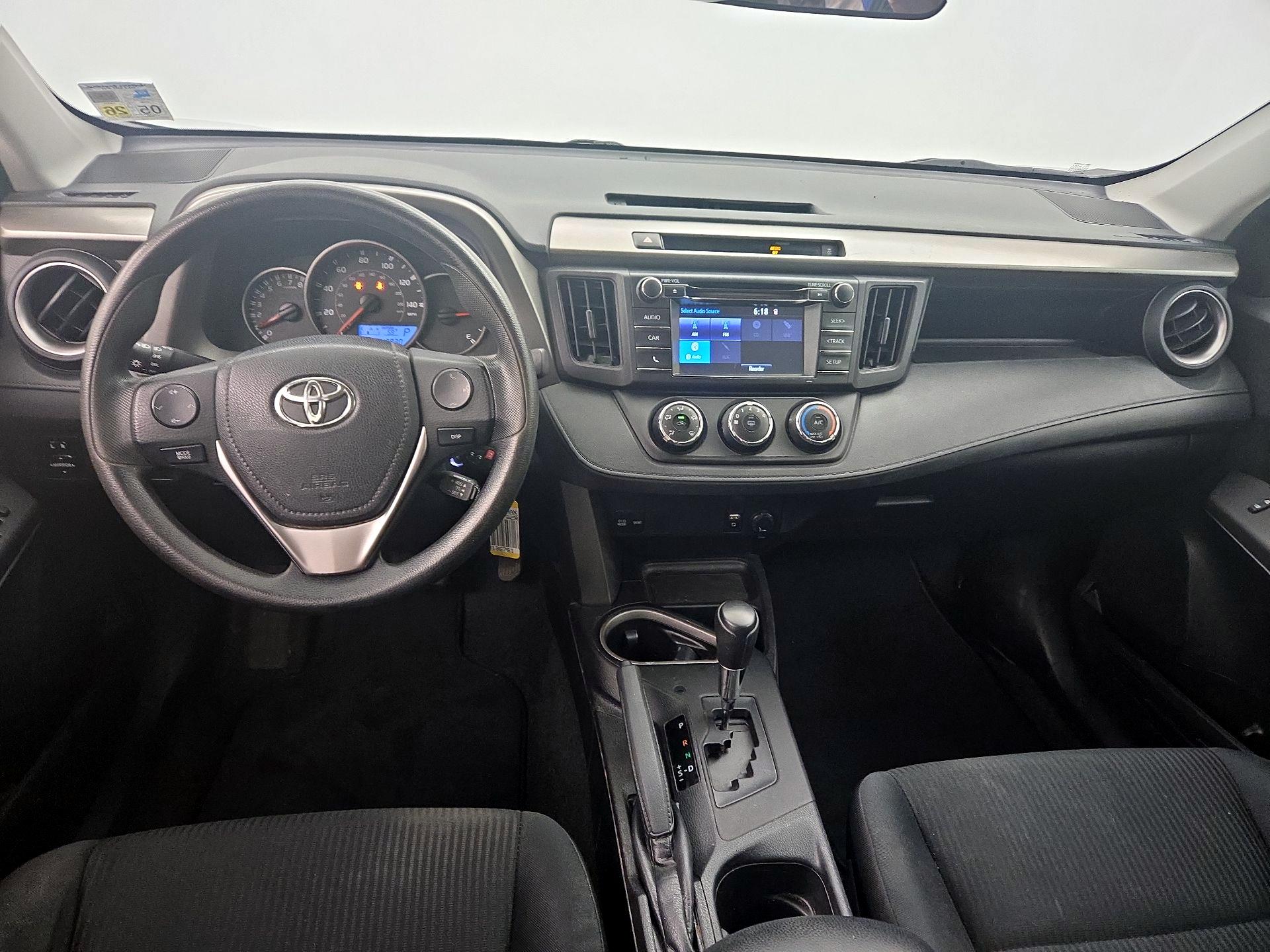 Thumbnail: 2016 Toyota RAV4 - 9