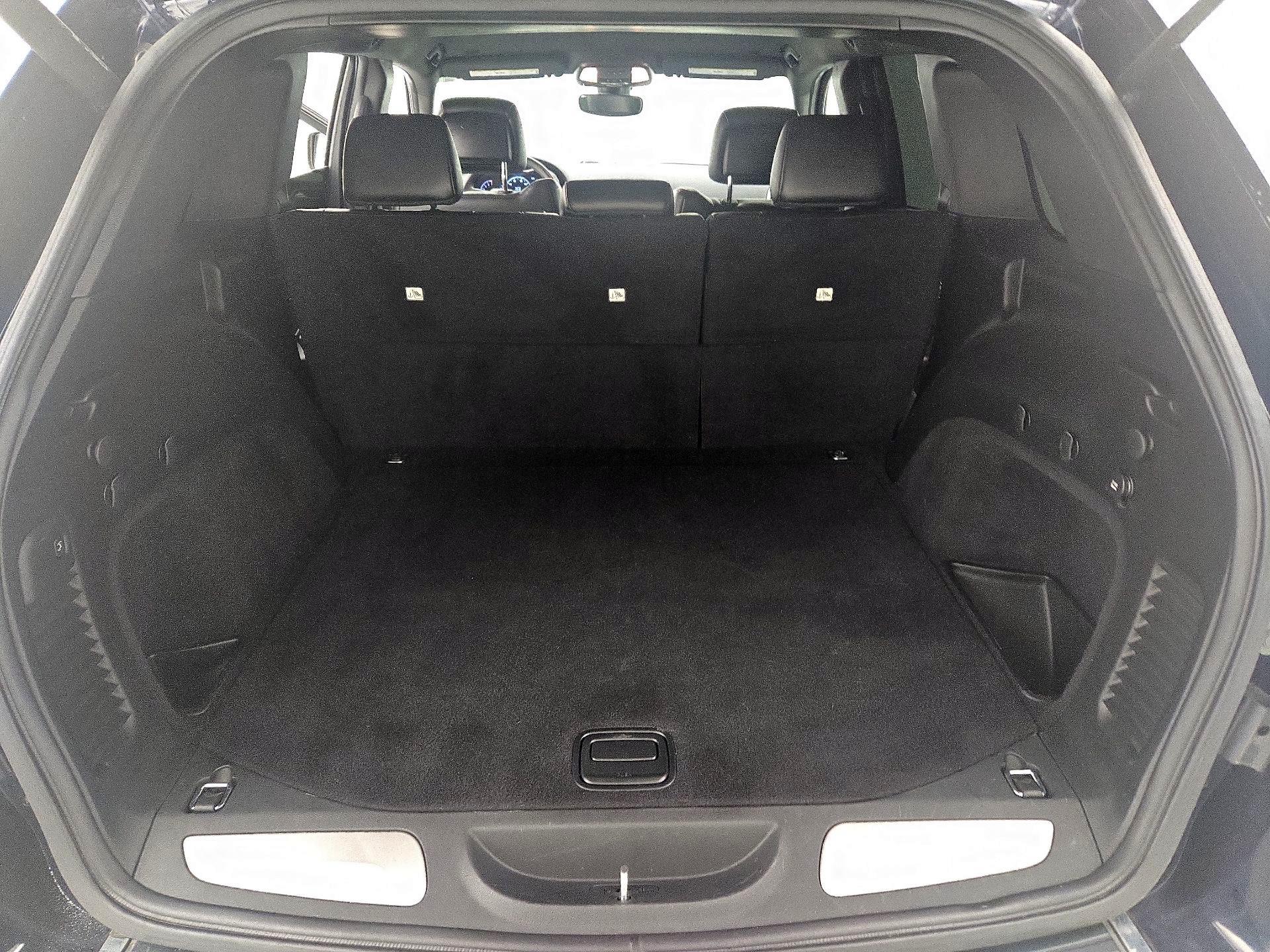 Thumbnail: 2018 Jeep Grand Cherokee - 20