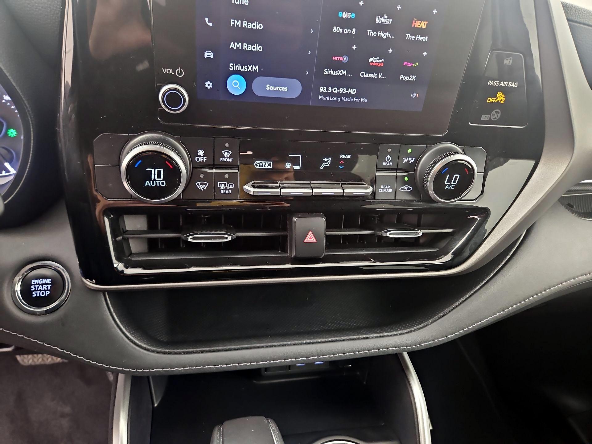 Thumbnail: 2023 Toyota Highlander - 14