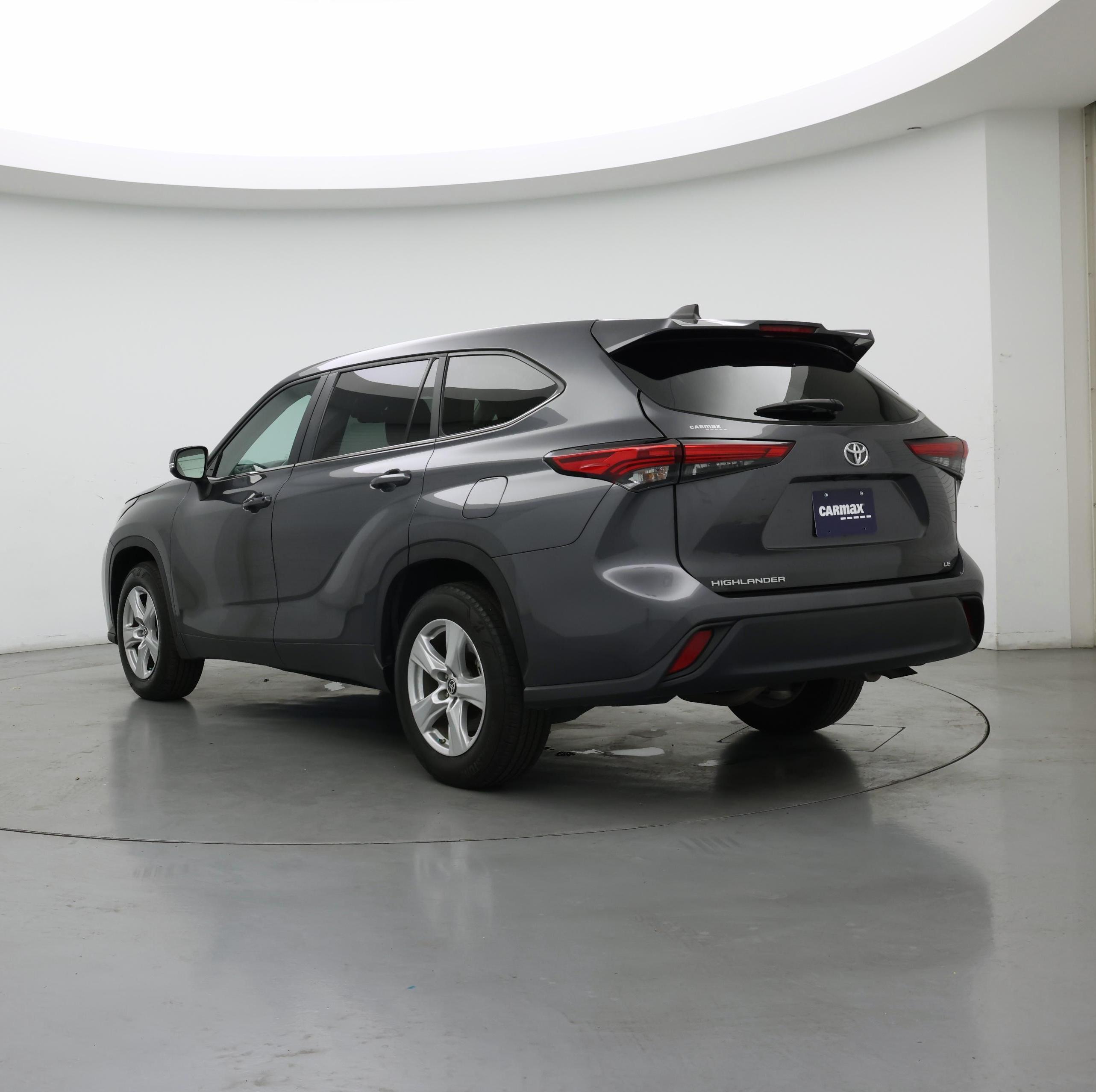 Thumbnail: 2023 Toyota Highlander - 2