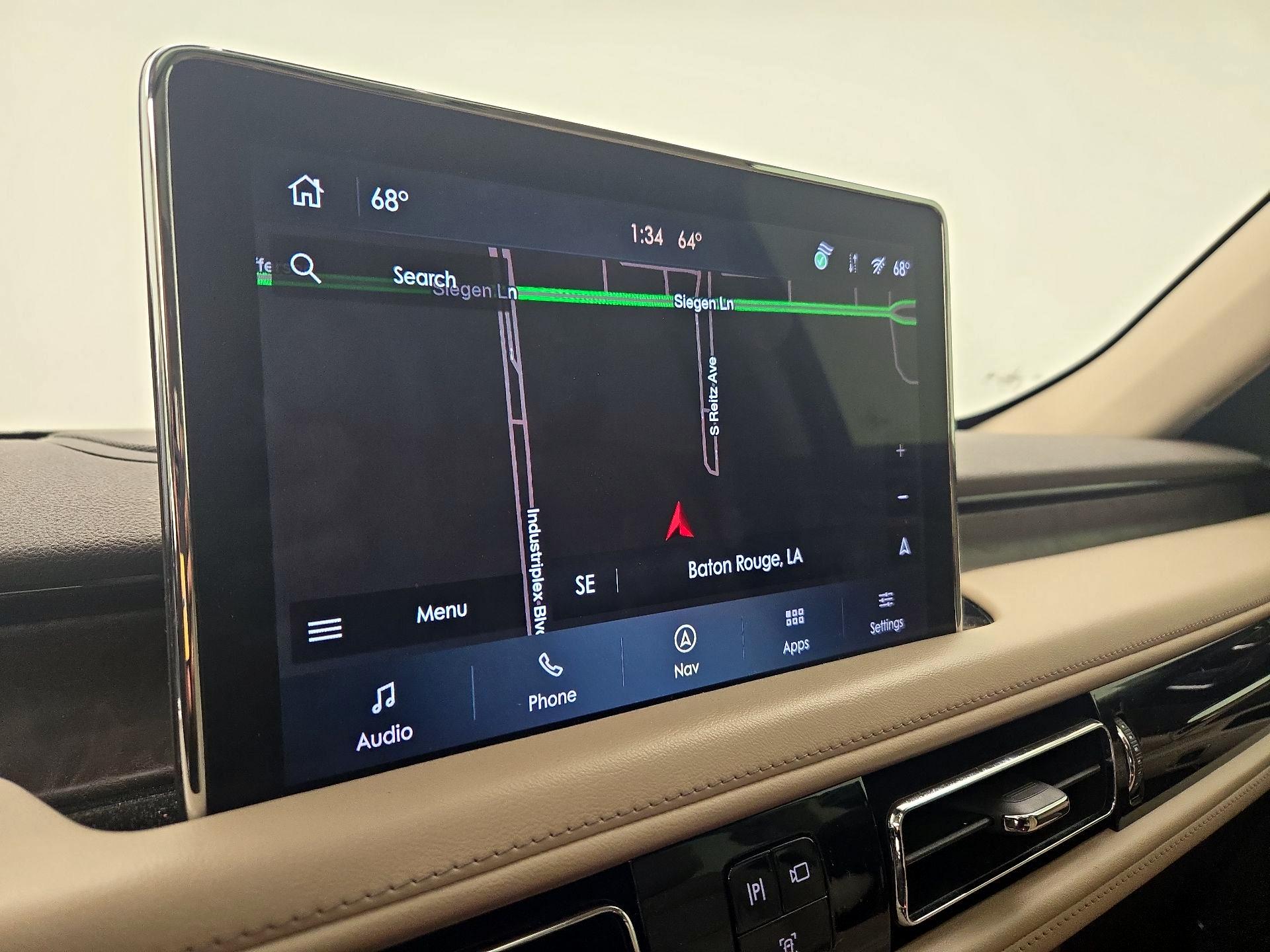 Thumbnail: 2021 Lincoln Aviator - 14