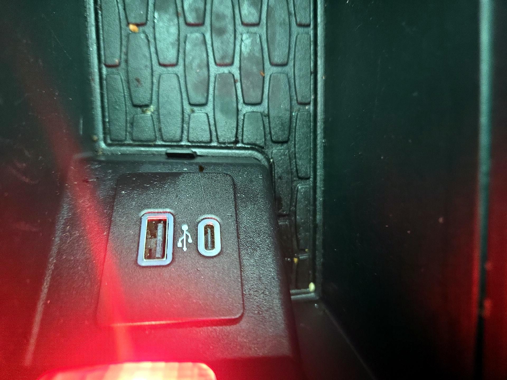 Thumbnail: 2021 Lincoln Aviator - 19