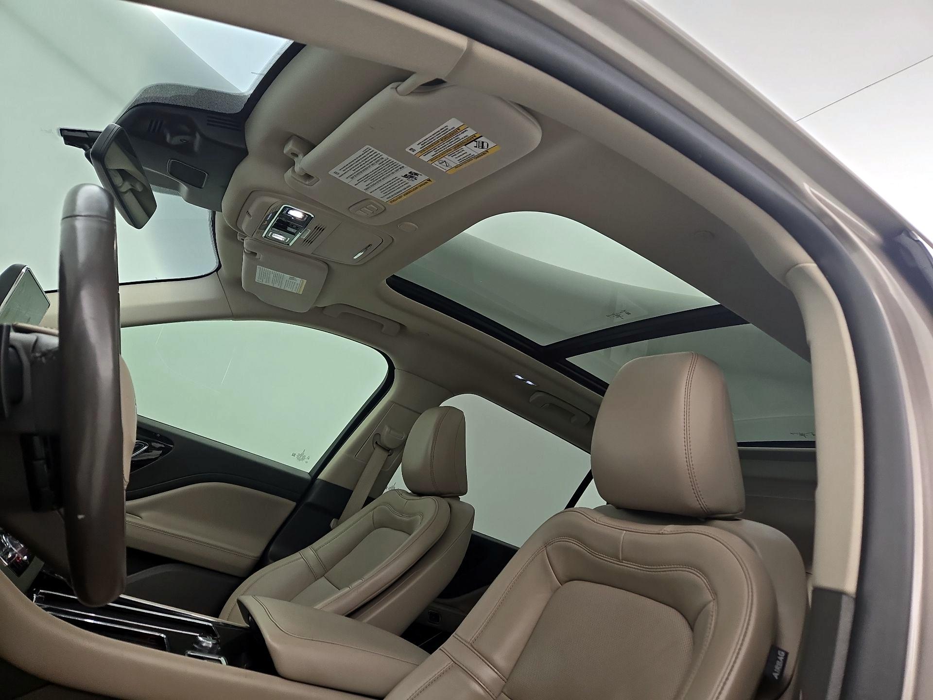 Thumbnail: 2021 Lincoln Aviator - 20