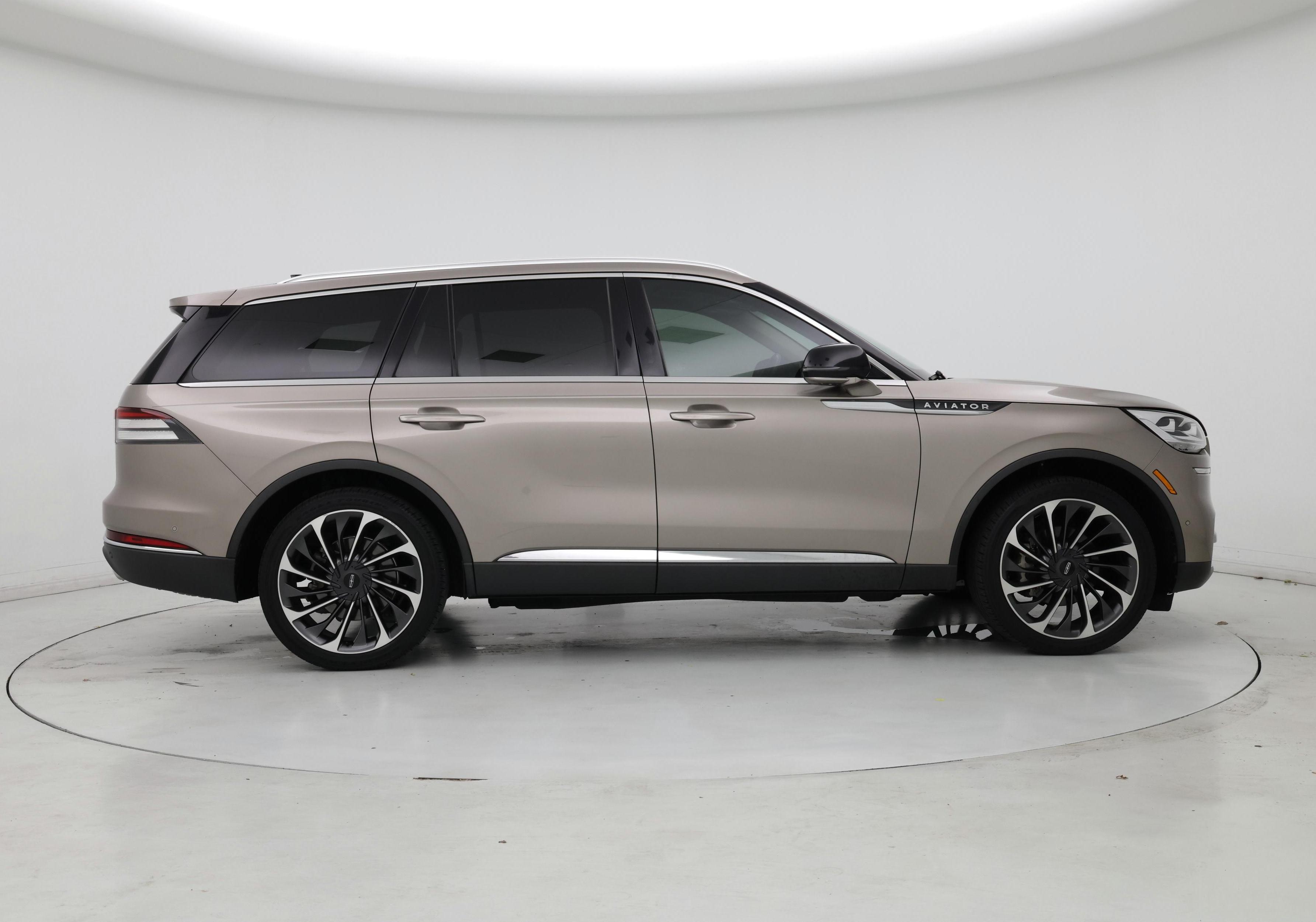 Thumbnail: 2021 Lincoln Aviator - 7