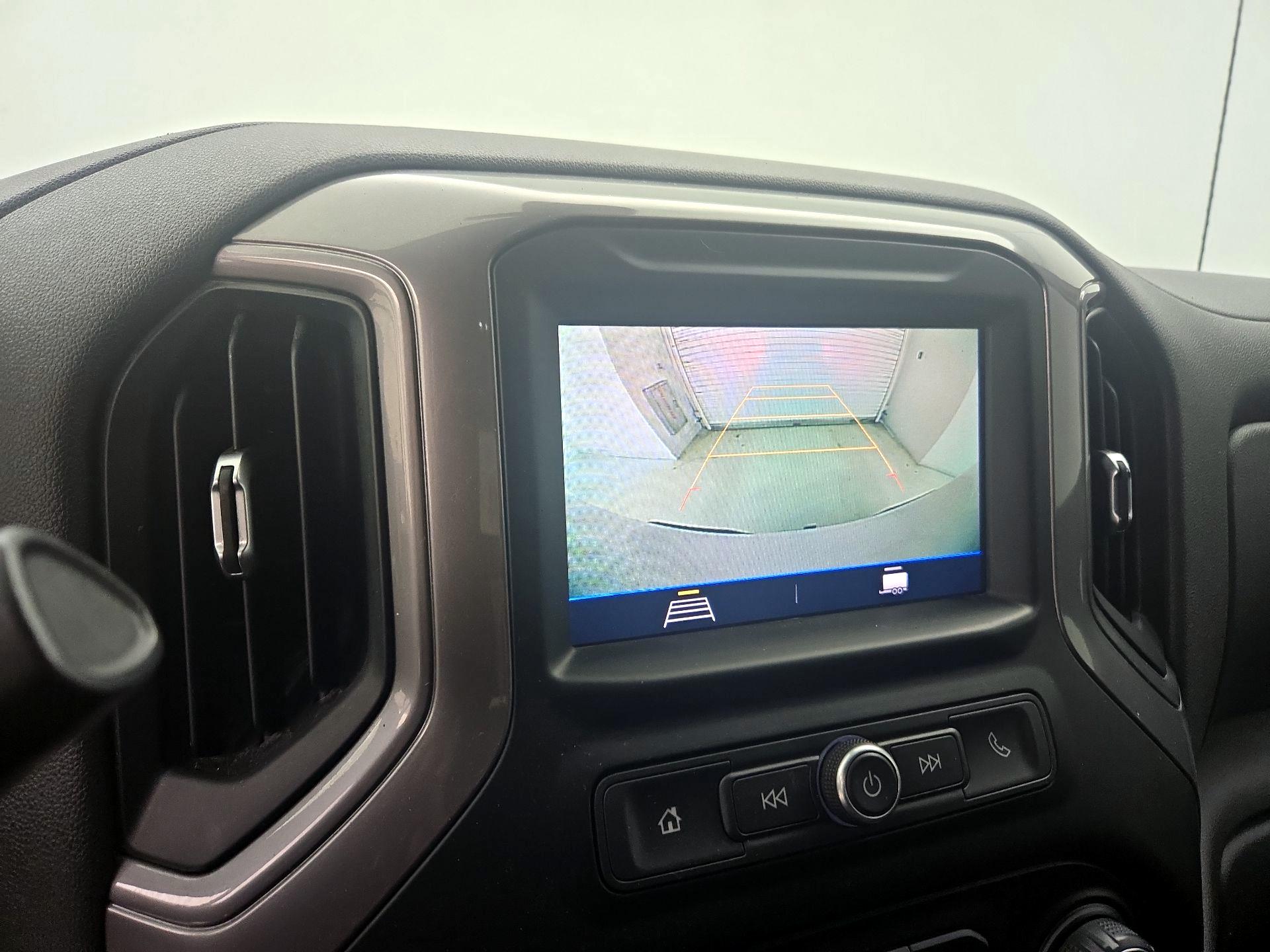 Thumbnail: 2021 Chevrolet Silverado 1500 - 14