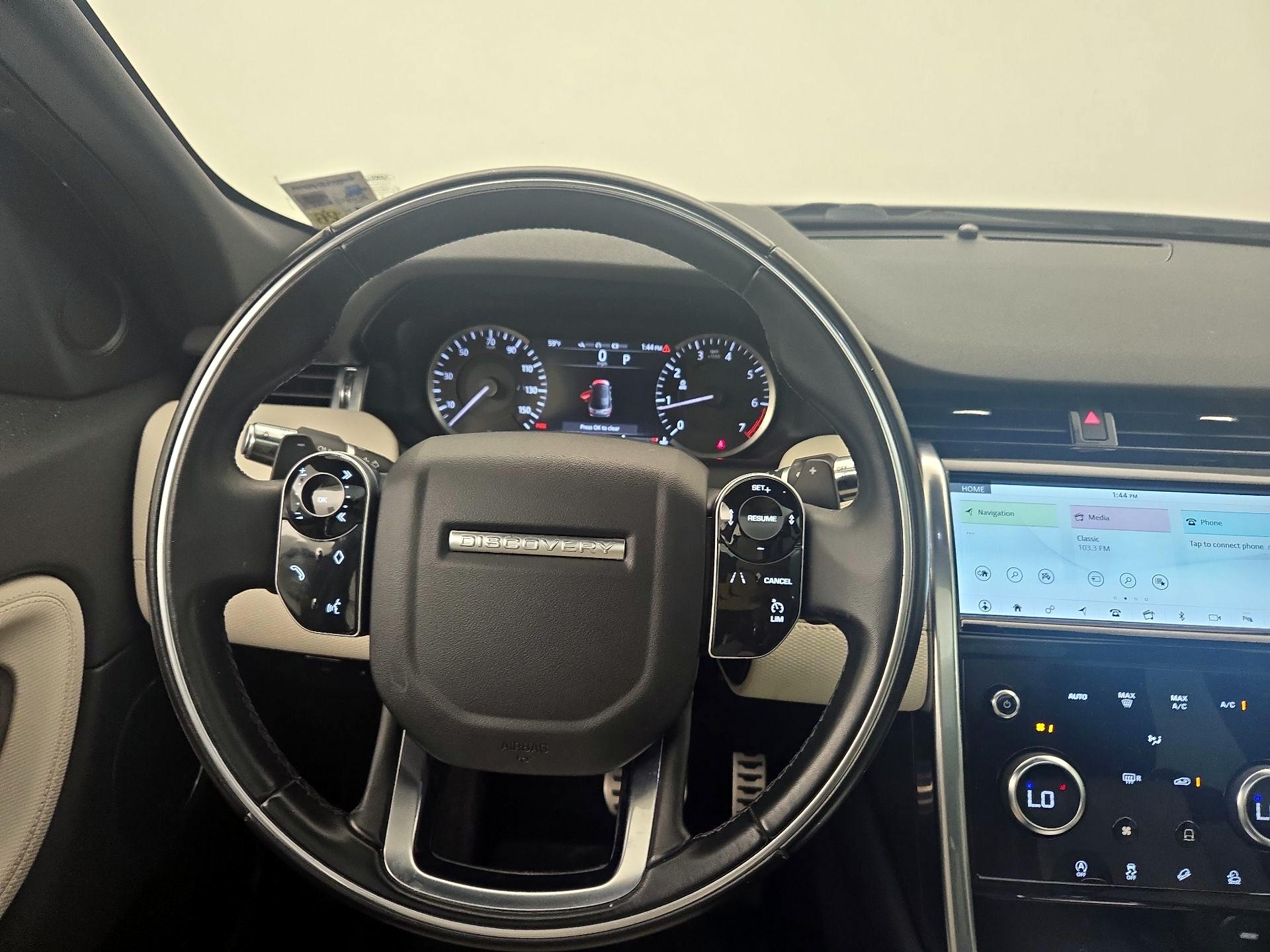 Thumbnail: 2020 Land Rover Discovery Sport - 10