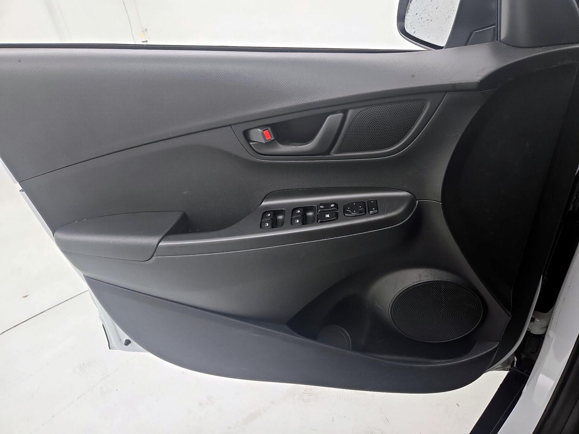 Thumbnail: 2019 Hyundai Kona - 12