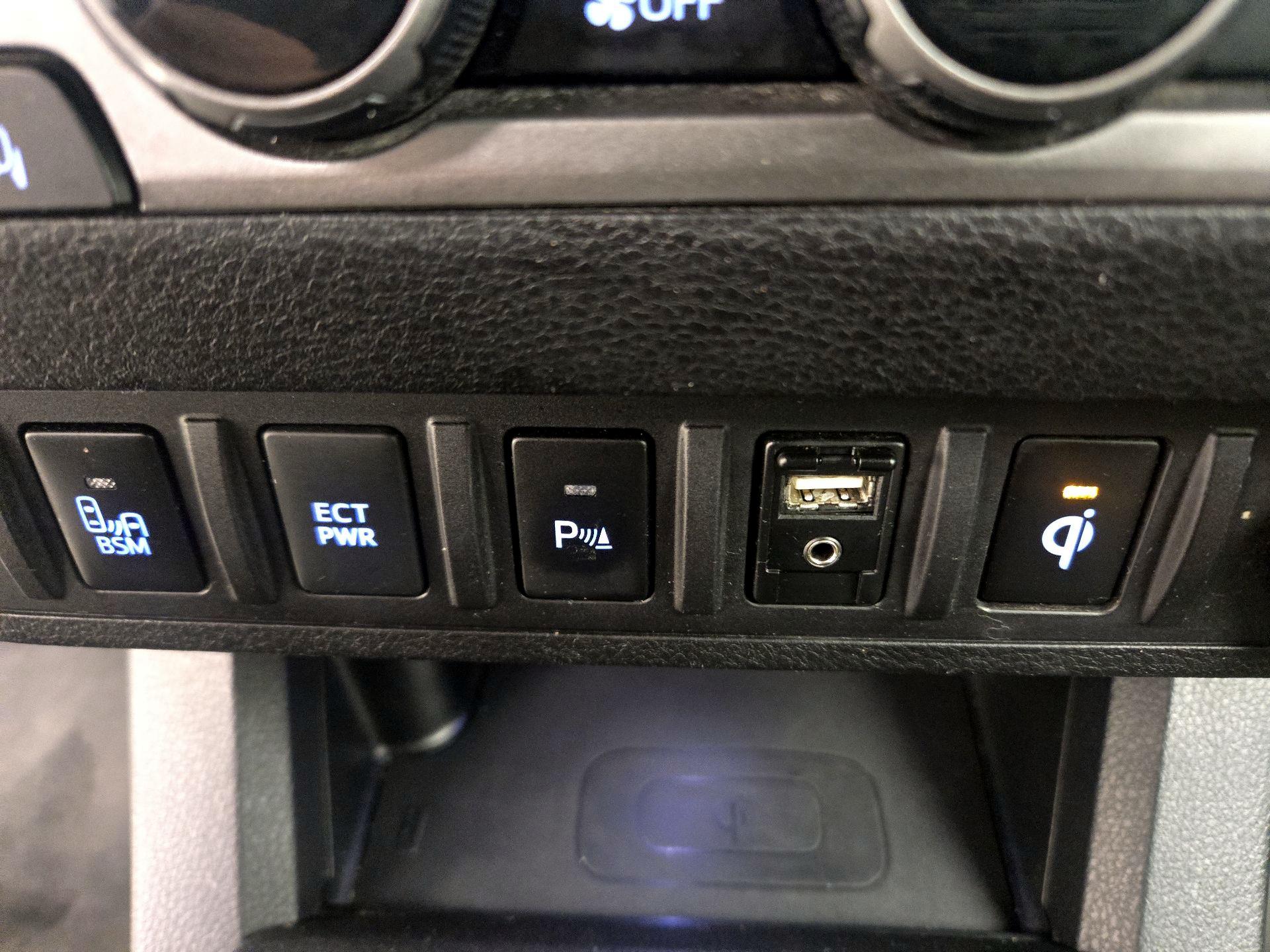 Thumbnail: 2016 Toyota Tacoma - 19