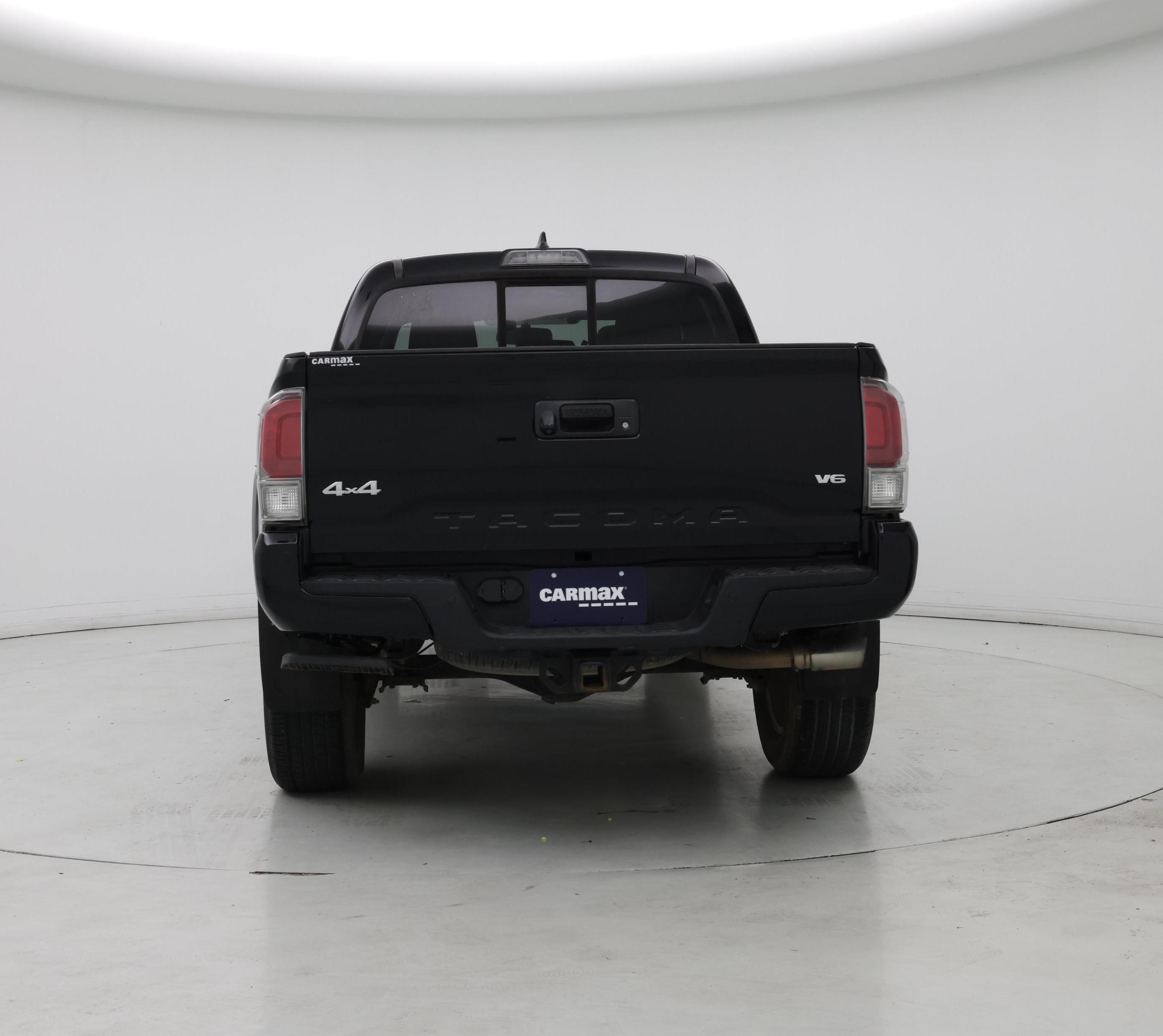 Thumbnail: 2016 Toyota Tacoma - 6