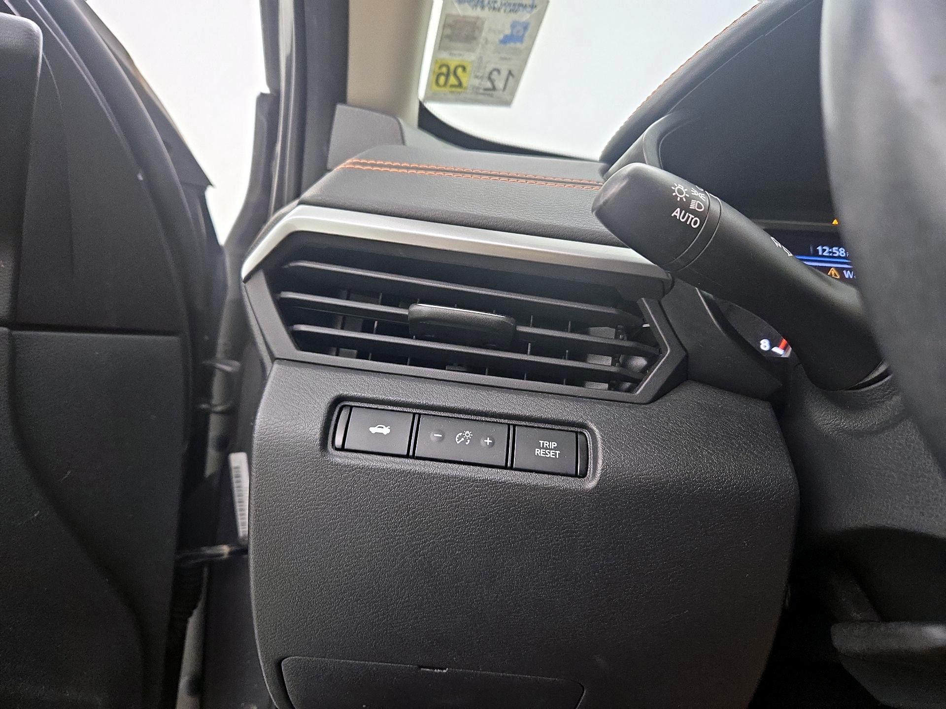 Thumbnail: 2019 Nissan Altima - 13