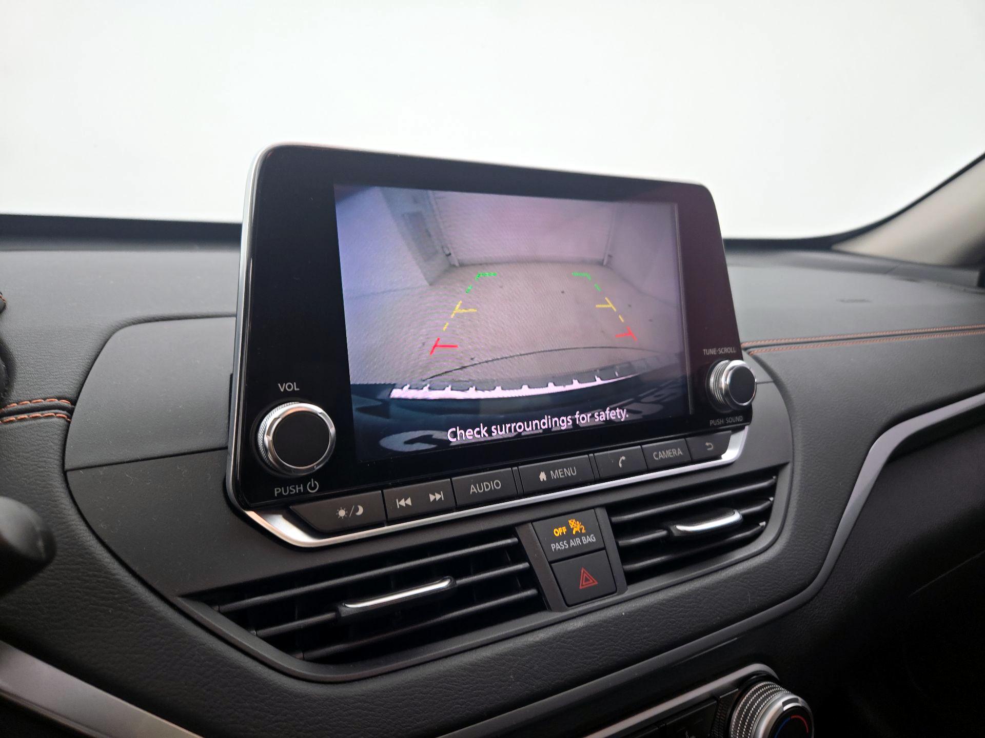 Thumbnail: 2019 Nissan Altima - 14