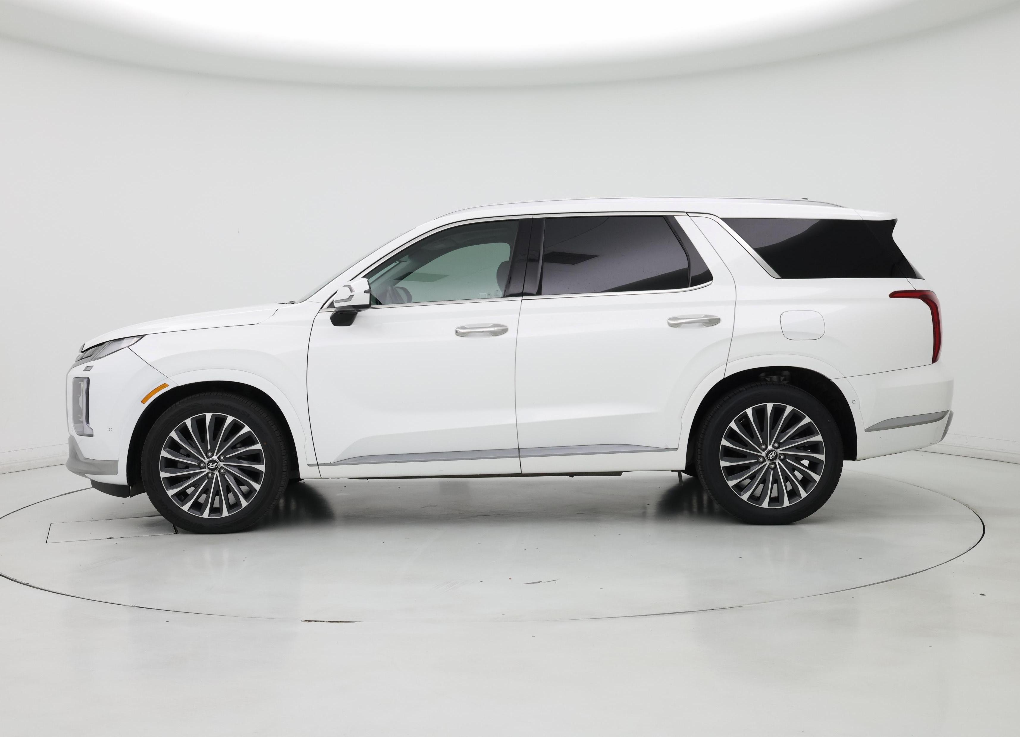 Thumbnail: 2023 Hyundai Palisade - 3