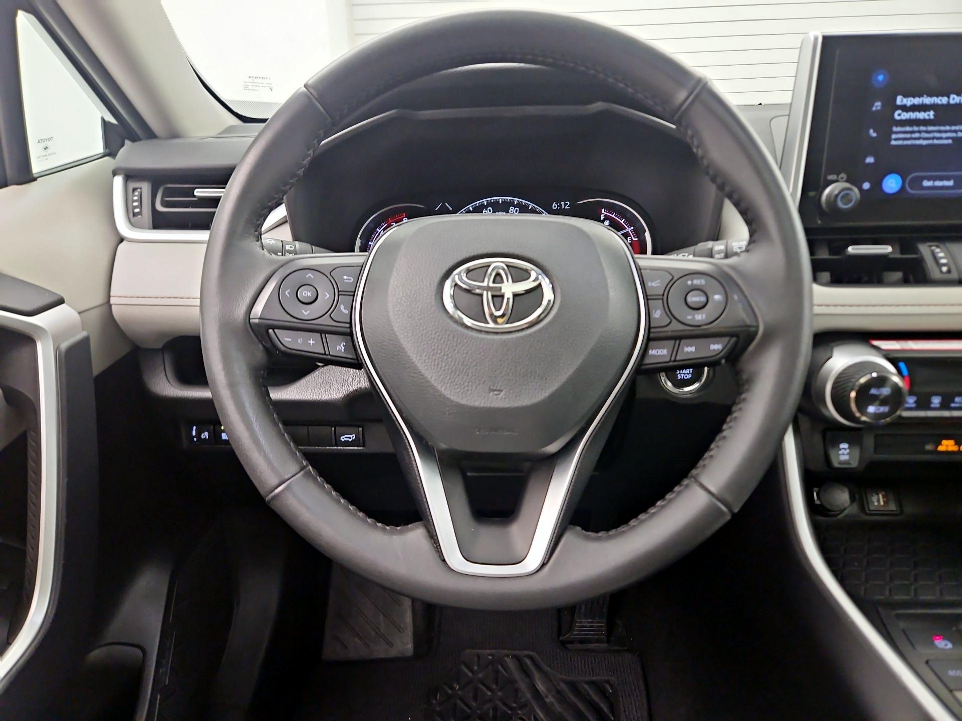 Thumbnail: 2024 Toyota RAV4 - 10